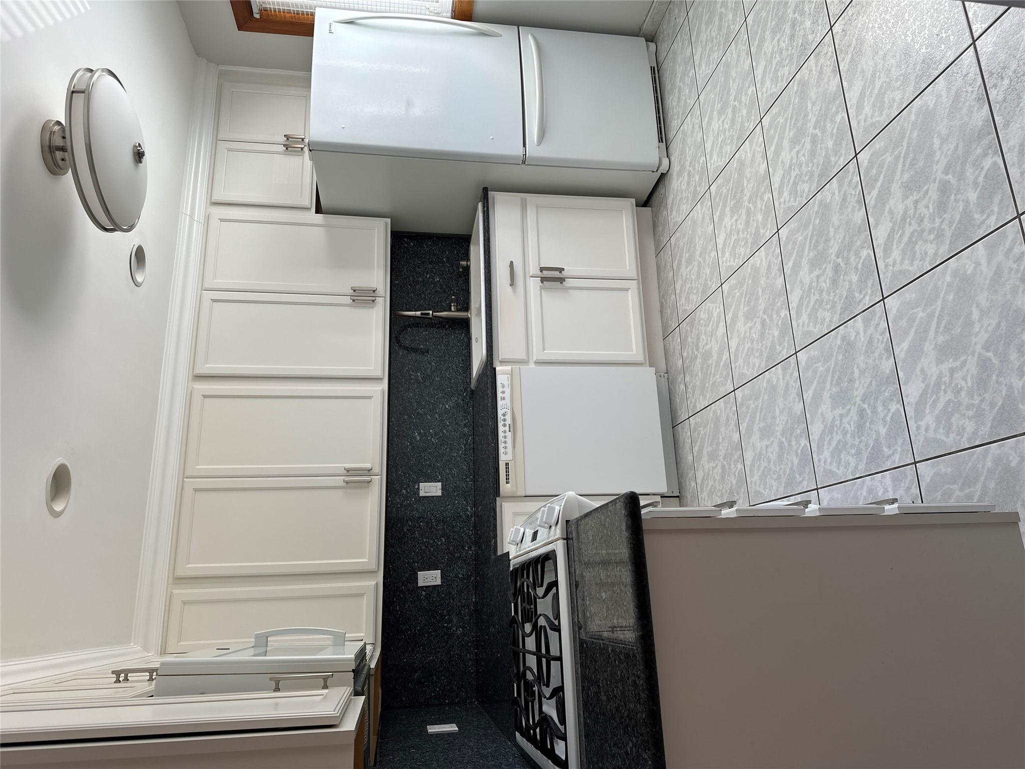 Apartment Tiemann  Bronx, NY 10469, MLS-839750-3