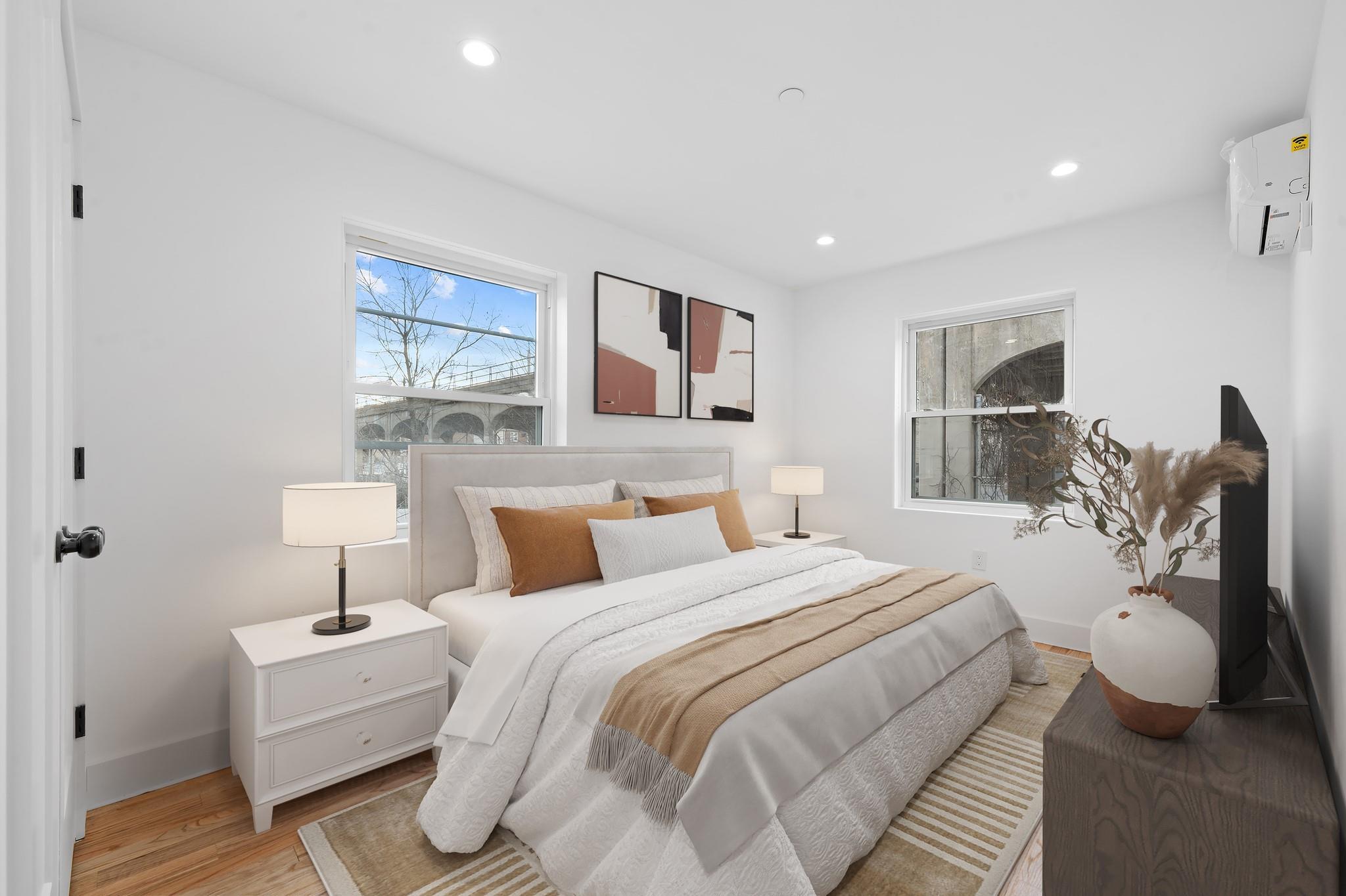 Single Family Brookhaven Avenue  Queens, NY 11691, MLS-839755-6
