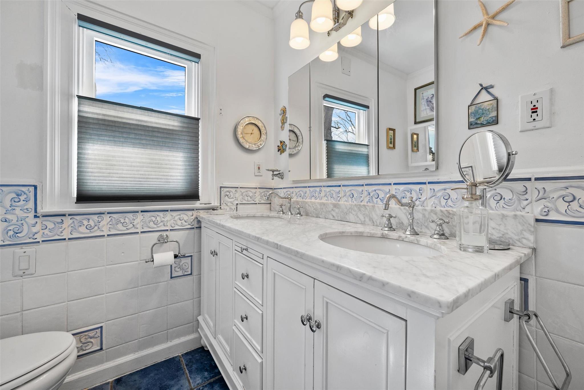Single Family Merriam  Westchester County, NY 10708, MLS-839780-21