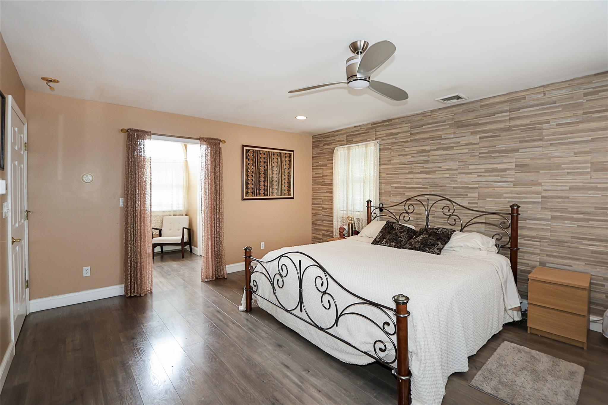 Single Family Kennedy  Nassau County, NY 11550, MLS-839781-23