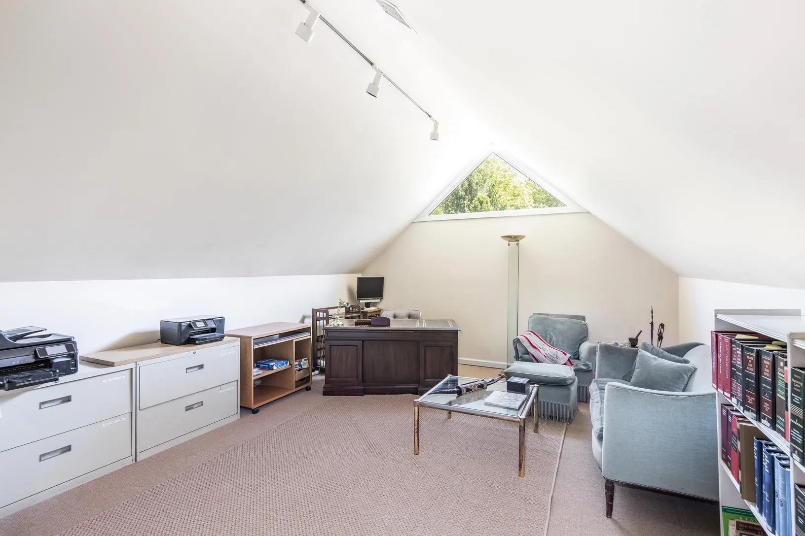 Single Family Brick Kiln Suffolk County, NY 11963, MLS-839786-18