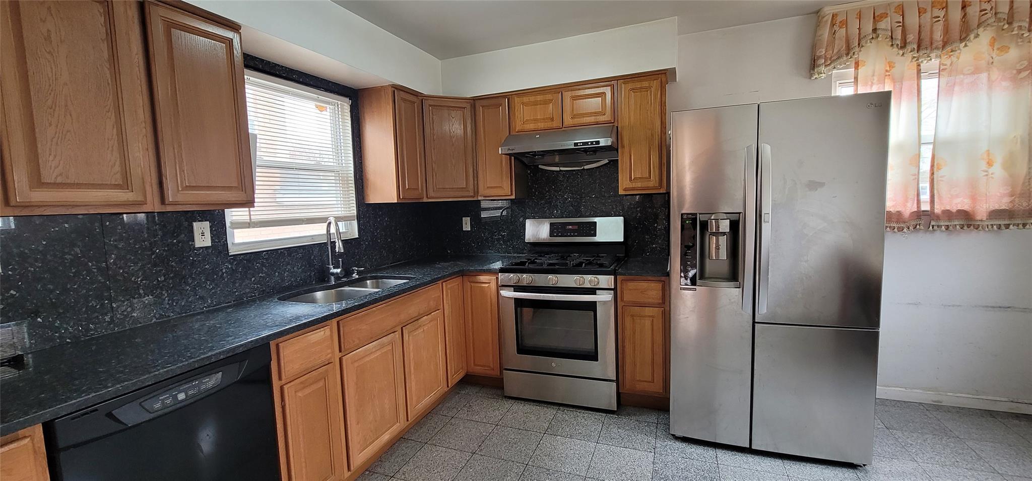 Single Family 125th  Queens, NY 11356, MLS-839812-6