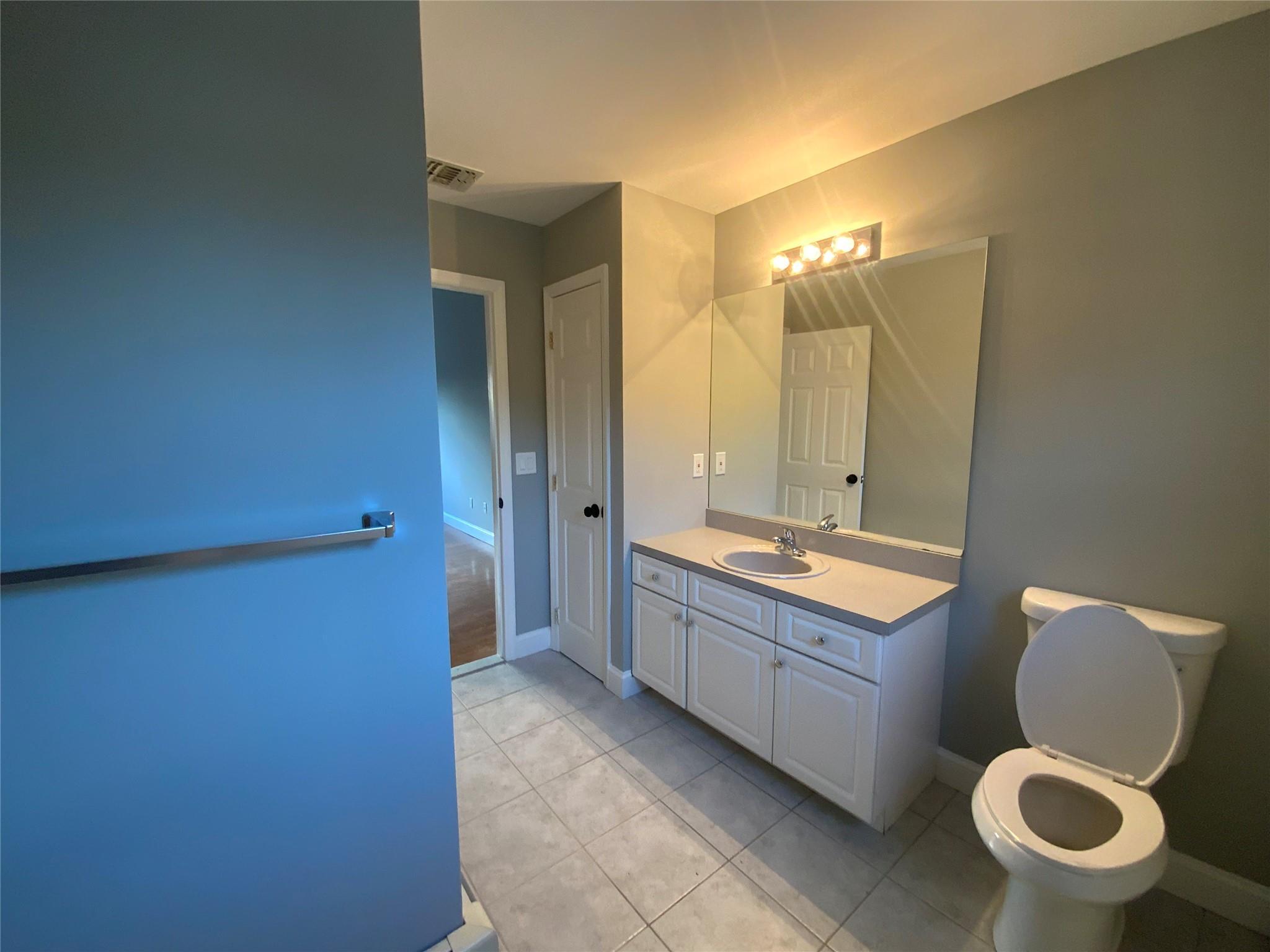 Single Family Blue Point  Suffolk County, NY 11738, MLS-839832-21