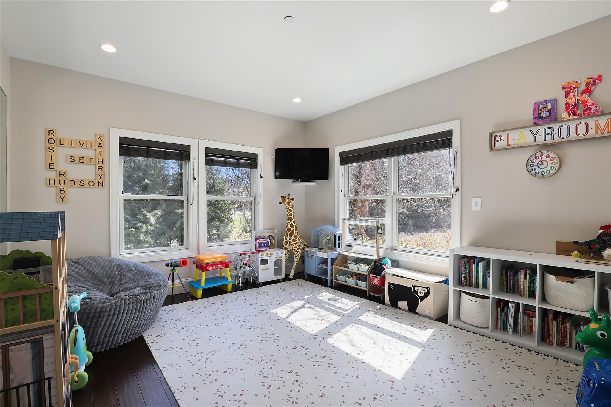 Single Family Loch  Westchester County, NY 10573, MLS-839851-19