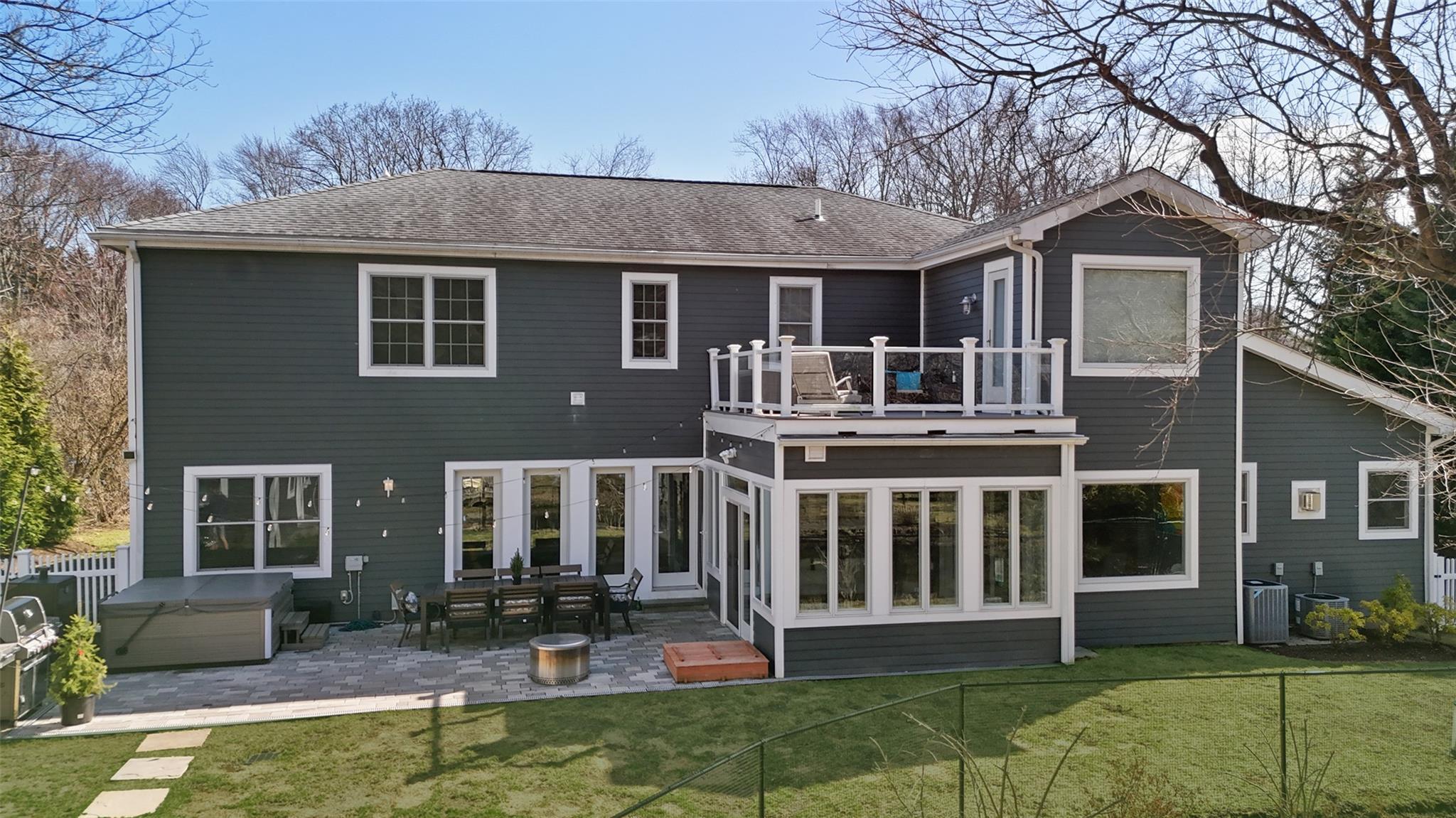 Single Family Loch  Westchester County, NY 10573, MLS-839851-2