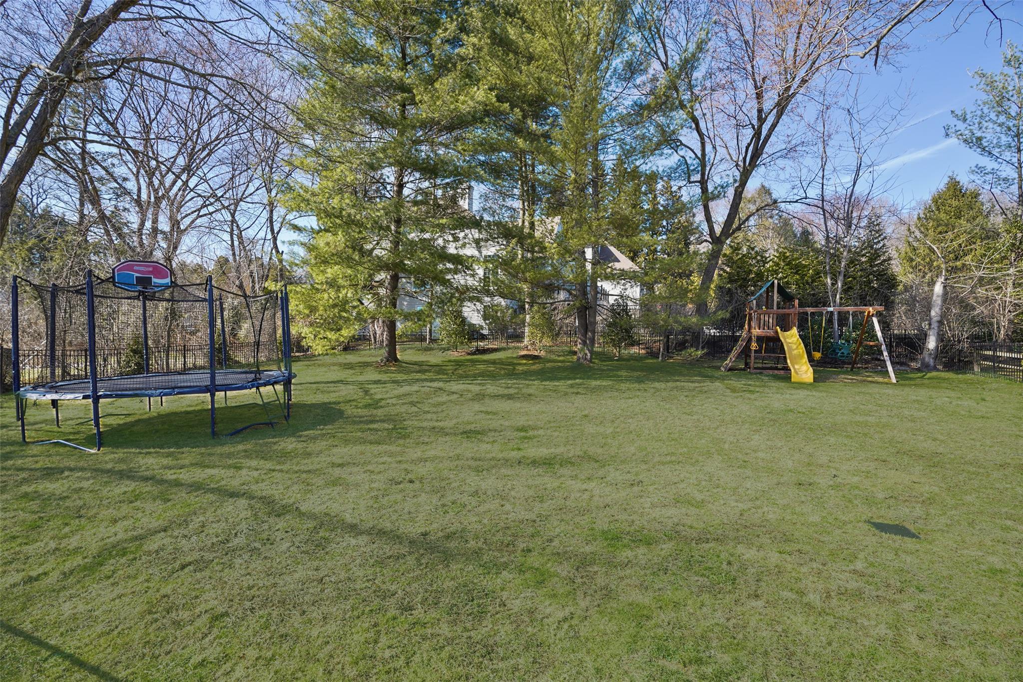Single Family Loch  Westchester County, NY 10573, MLS-839851-39
