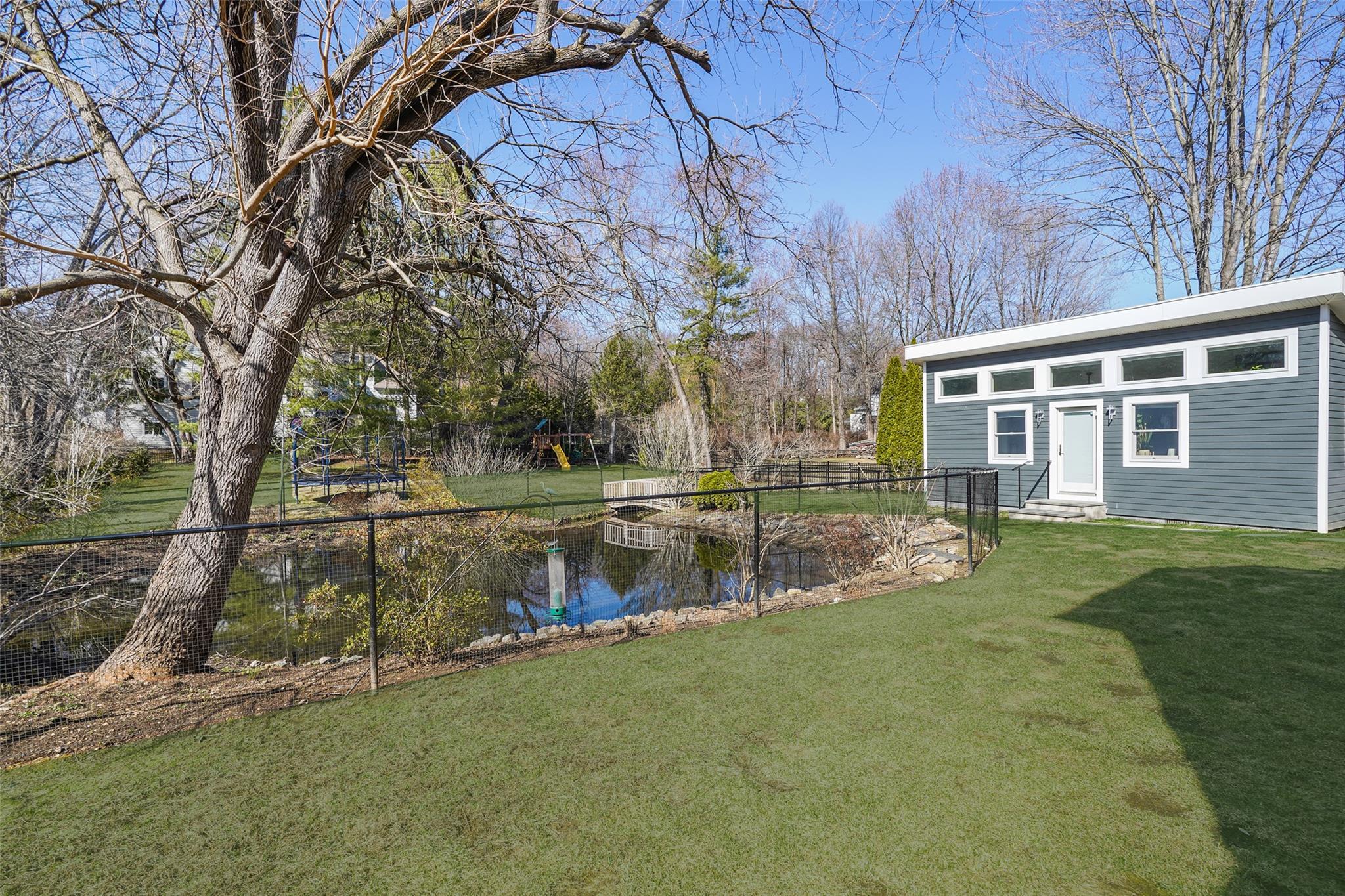 Single Family Loch  Westchester County, NY 10573, MLS-839851-43