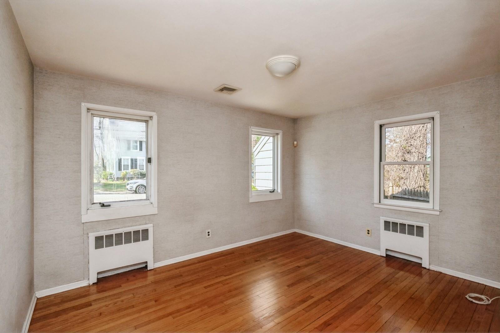 Single Family Vause  Suffolk County, NY 11768, MLS-839871-16