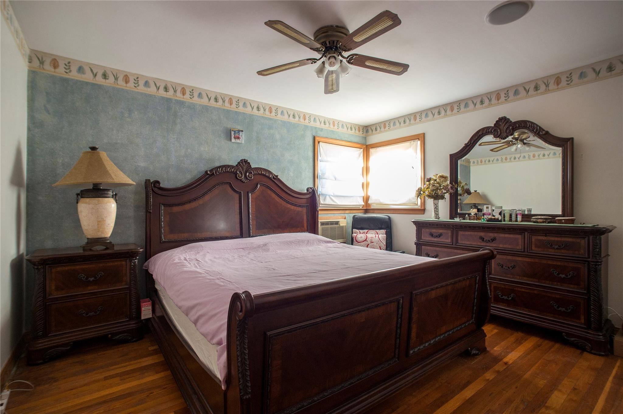 Single Family Roanoke  Nassau County, NY 11783, MLS-839940-16