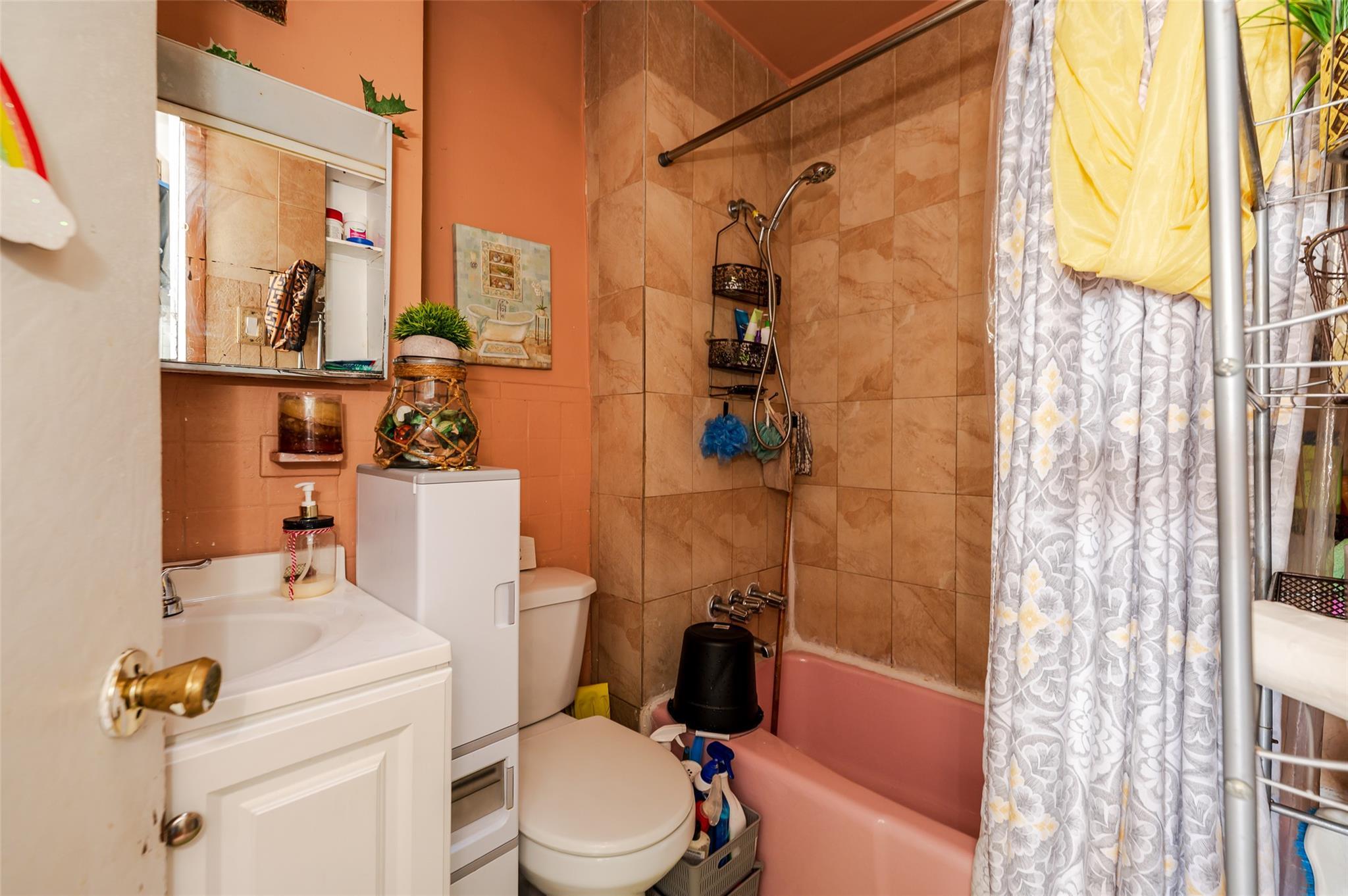 Single Family 95th  Queens, NY 11416, MLS-839944-20