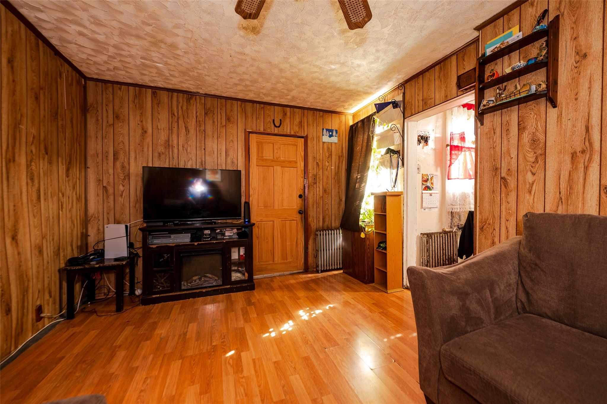 Single Family 95th  Queens, NY 11416, MLS-839944-4
