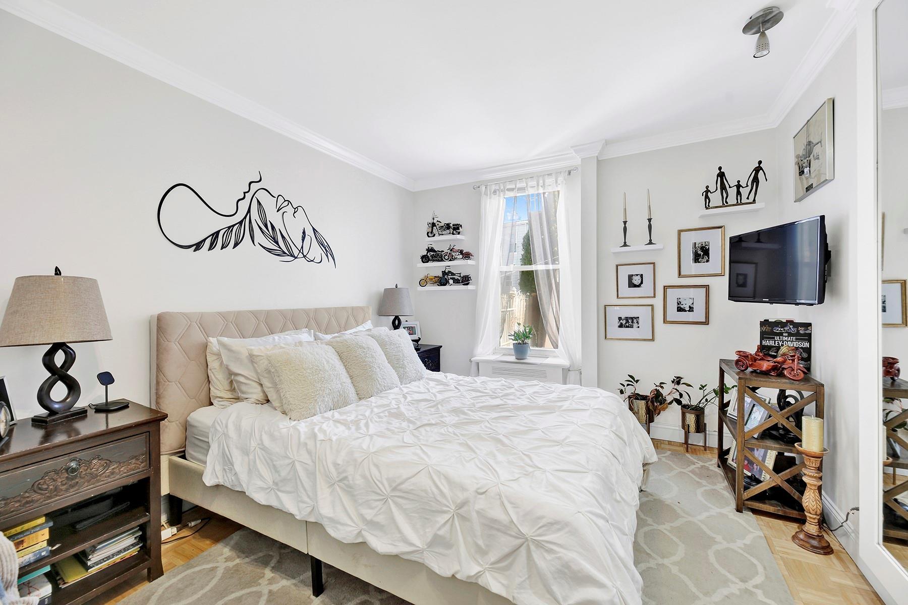 Single Family 75  Queens, NY 11379, MLS-839945-14
