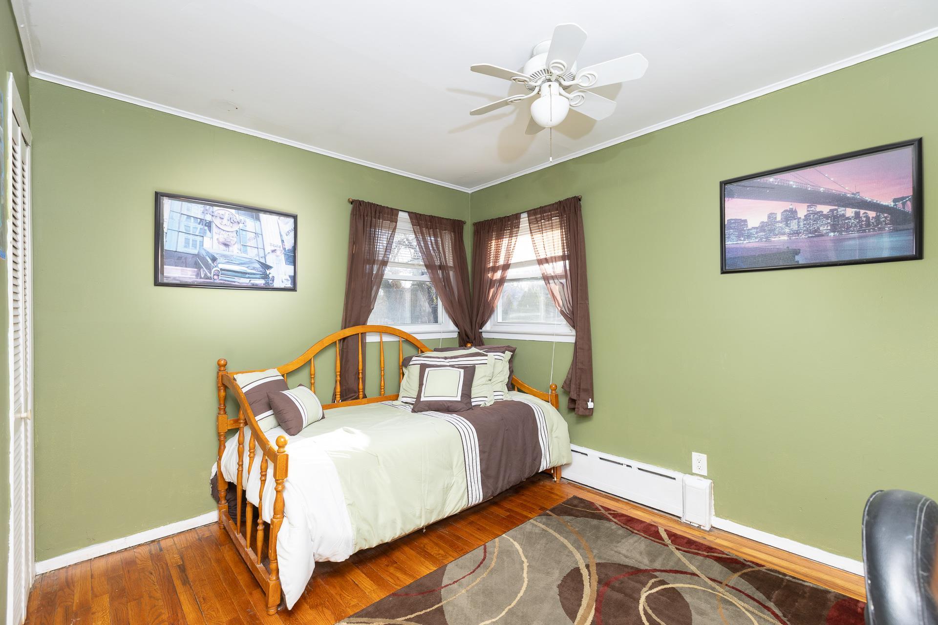 Single Family Riverside Suffolk County, NY 11951, MLS-839951-14