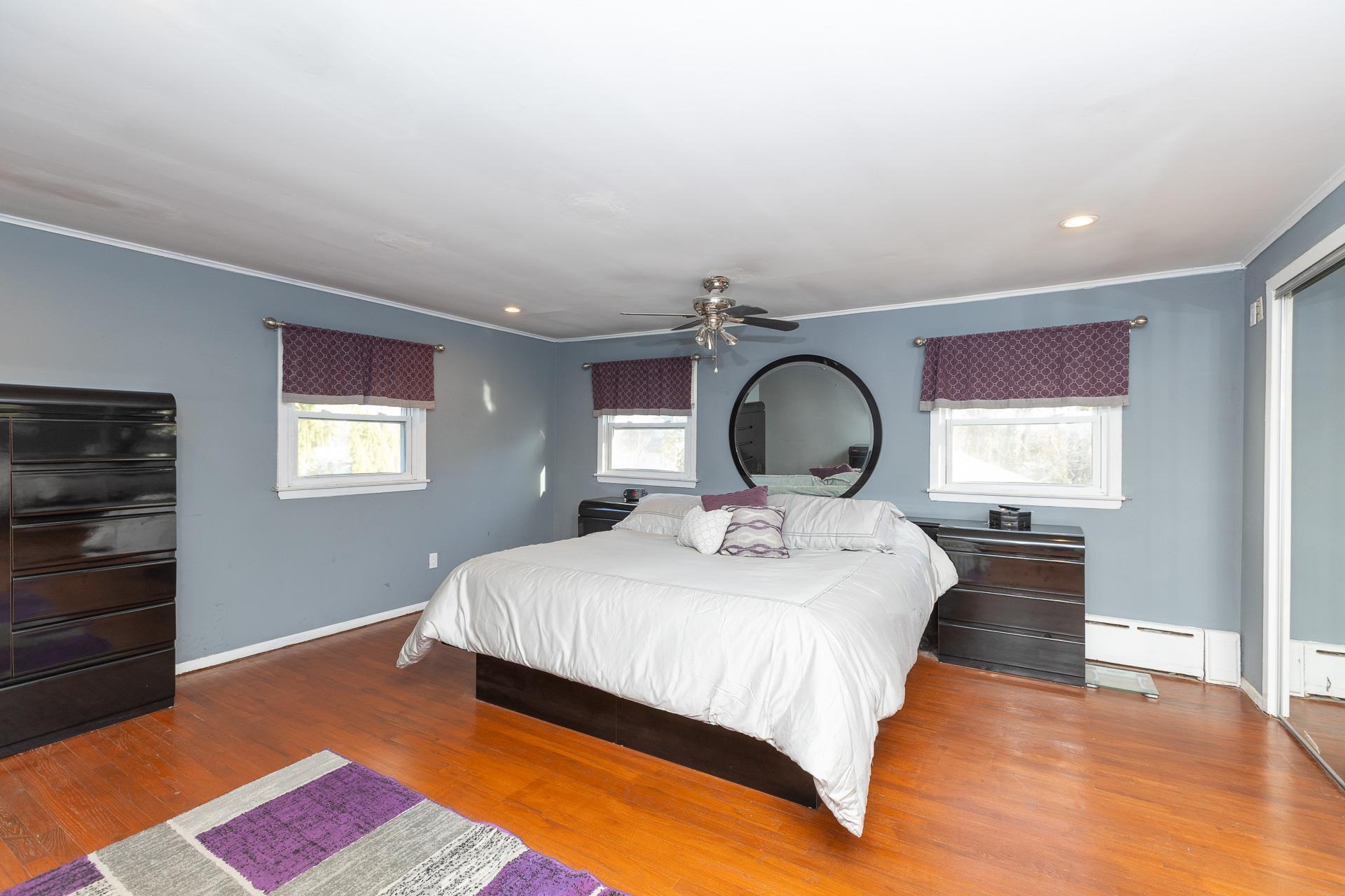 Single Family Riverside Suffolk County, NY 11951, MLS-839951-16