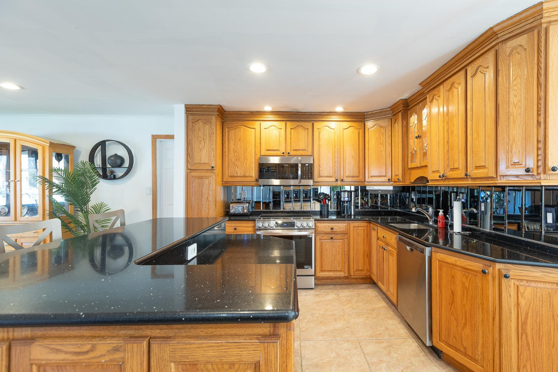 Single Family Riverside Suffolk County, NY 11951, MLS-839951-8