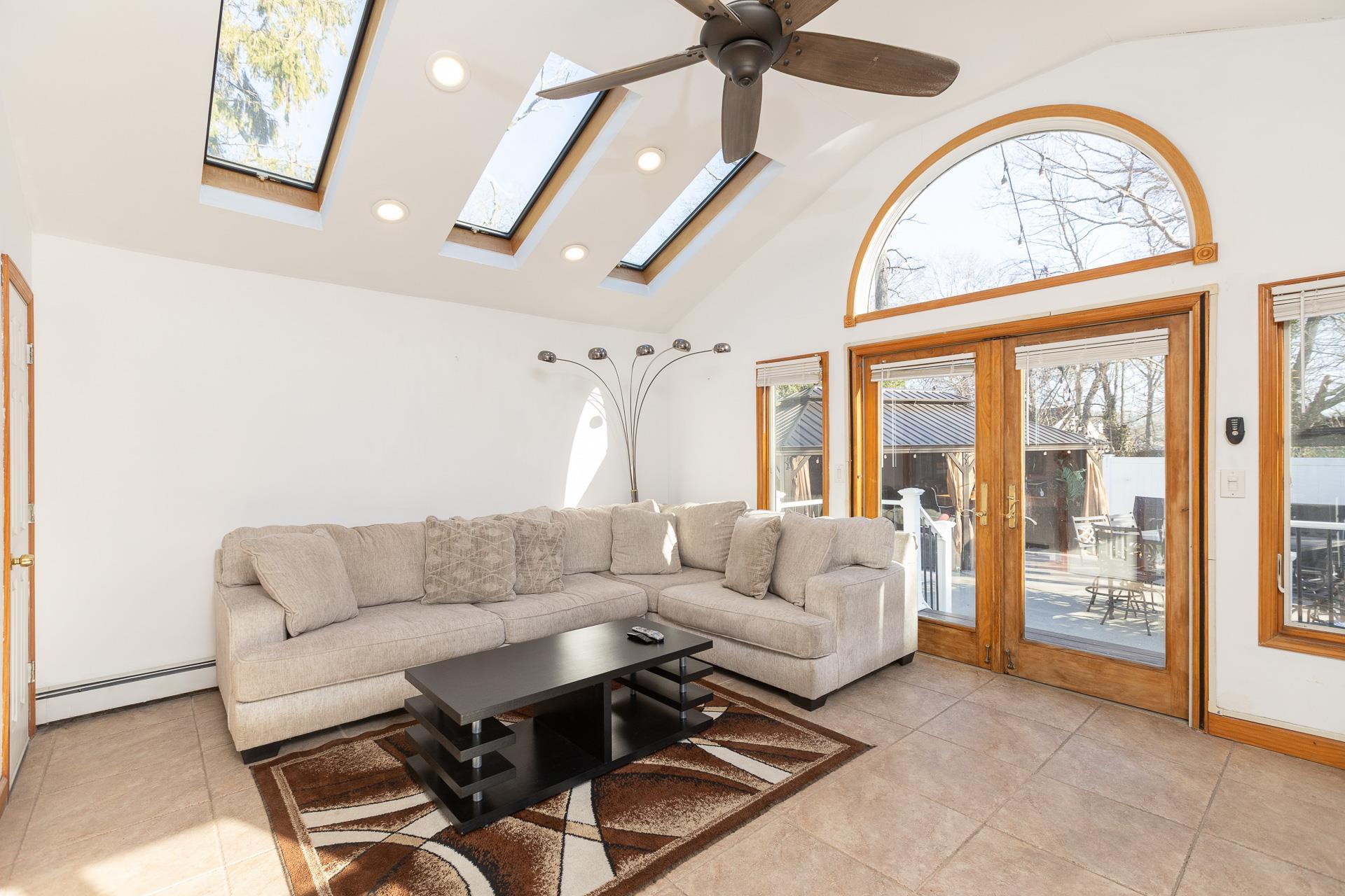 Single Family Riverside Suffolk County, NY 11951, MLS-839951-9