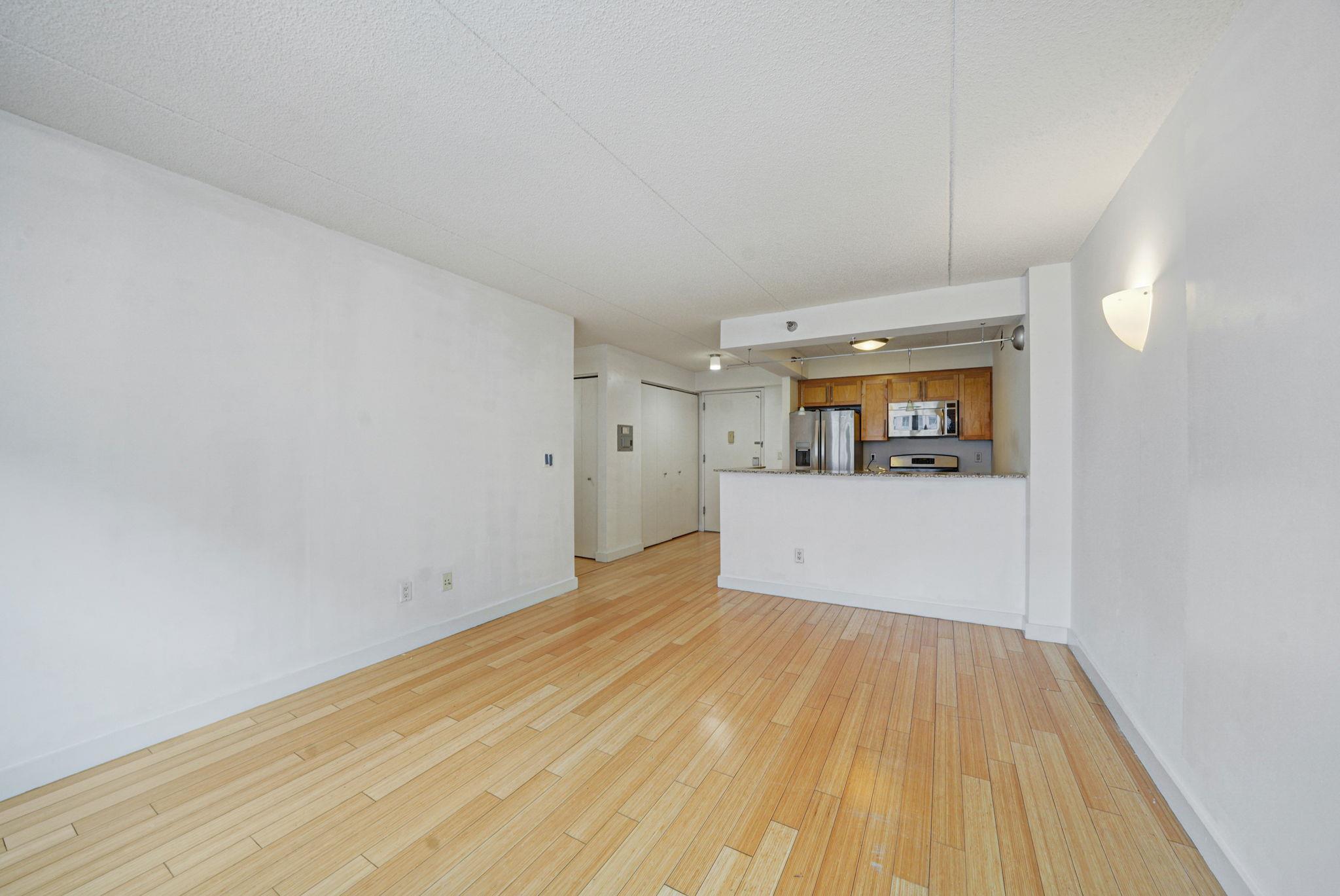 Apartment West 47th  Manhattan, NY 10036, MLS-839958-4