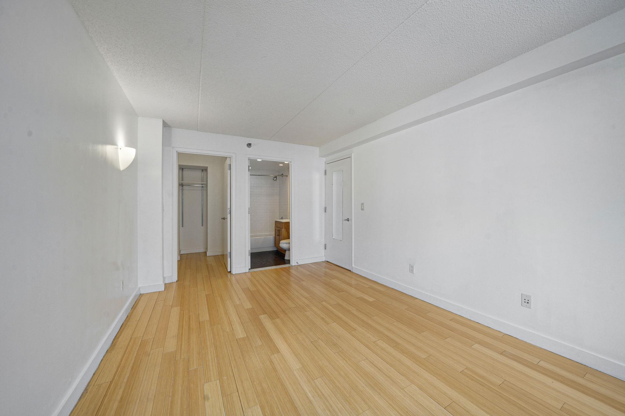 Apartment West 47th  Manhattan, NY 10036, MLS-839958-7