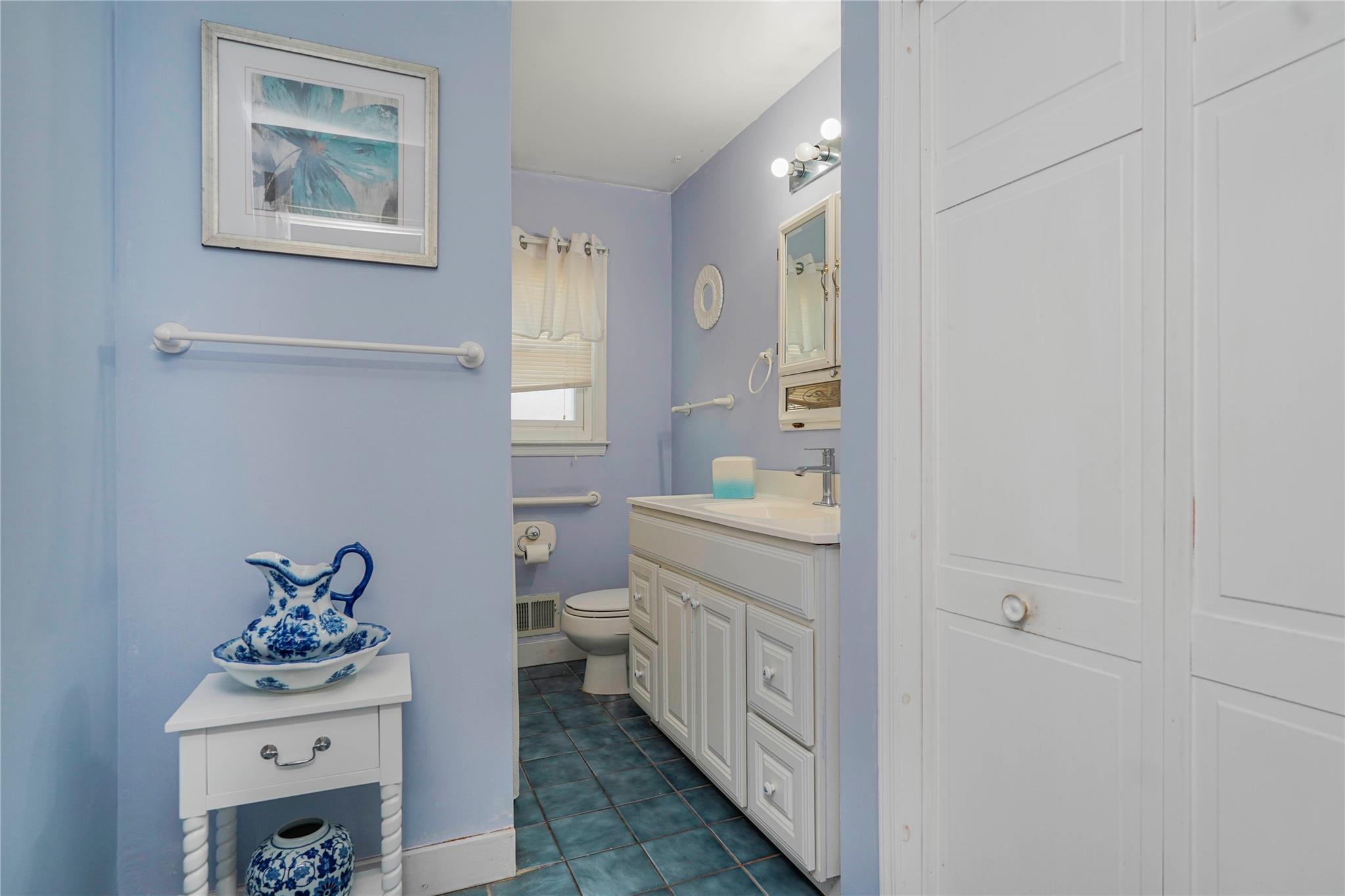 Single Family Ionia  Staten Island, NY 10312, MLS-839981-25