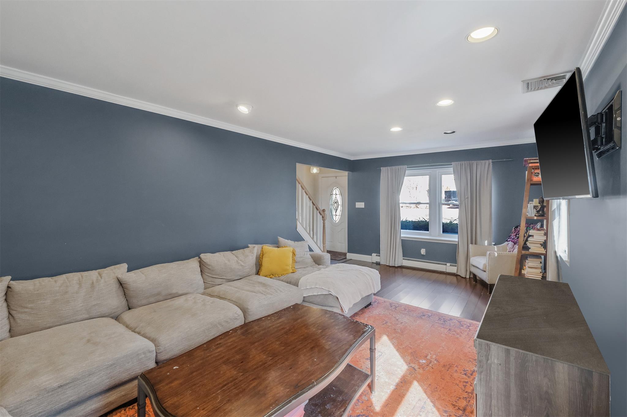 Single Family Biscayne  Suffolk County, NY 11766, MLS-839989-2