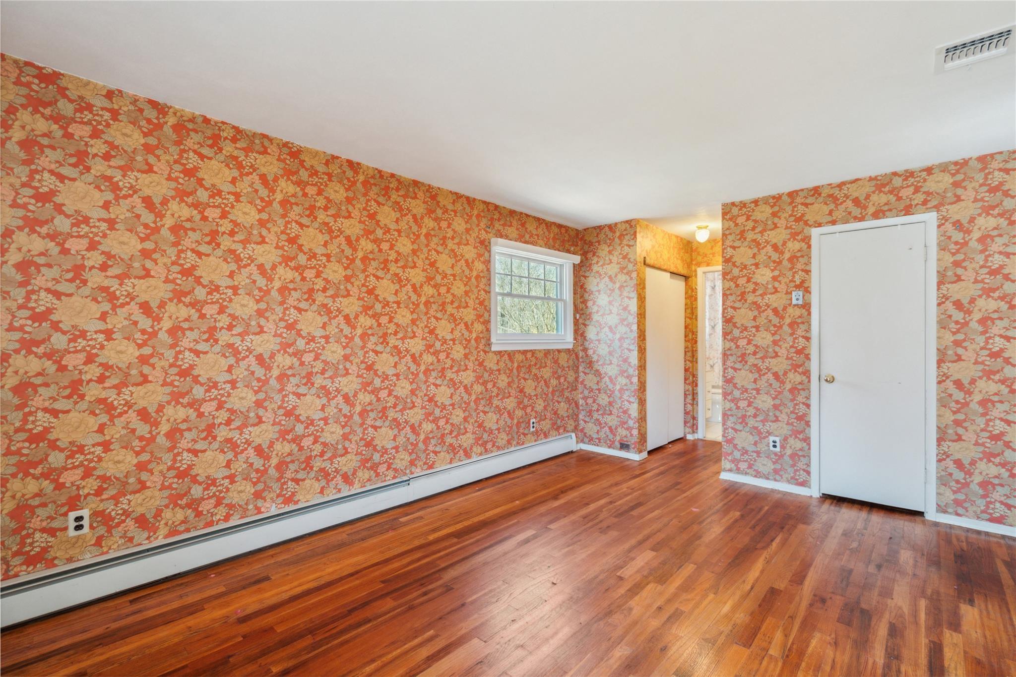 Single Family Beverly  Suffolk County, NY 11738, MLS-840034-24