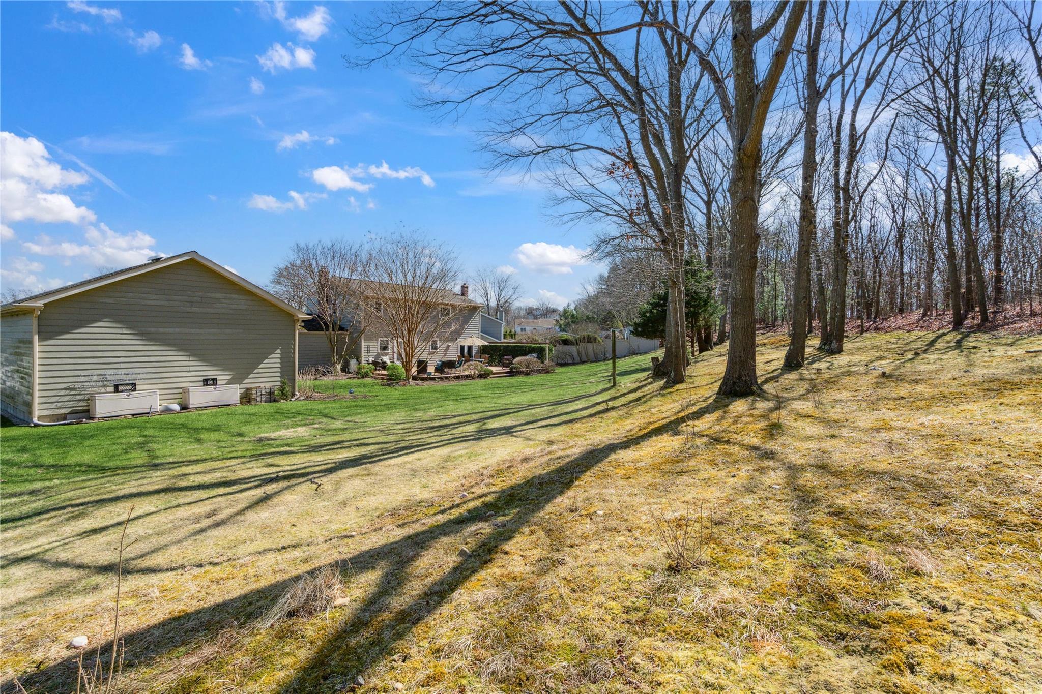 Single Family Beverly  Suffolk County, NY 11738, MLS-840034-28