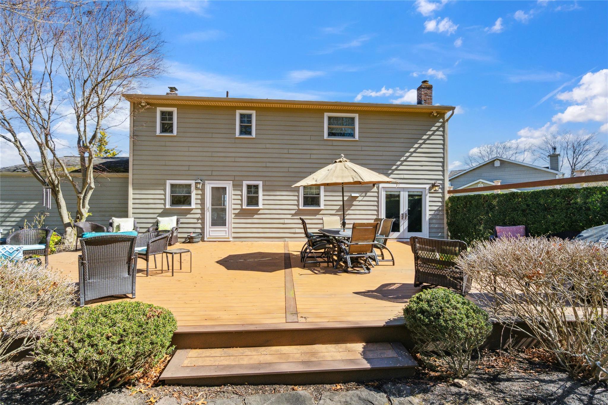 Single Family Beverly  Suffolk County, NY 11738, MLS-840034-29