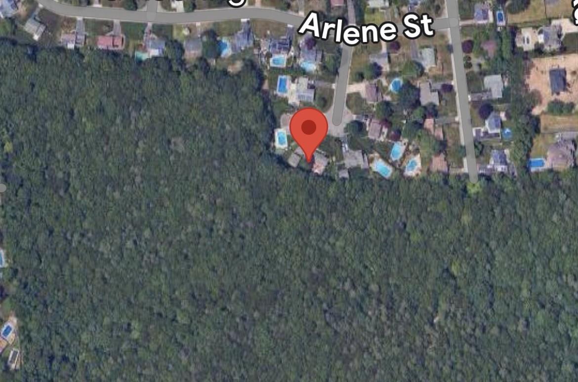 Single Family Beverly  Suffolk County, NY 11738, MLS-840034-33