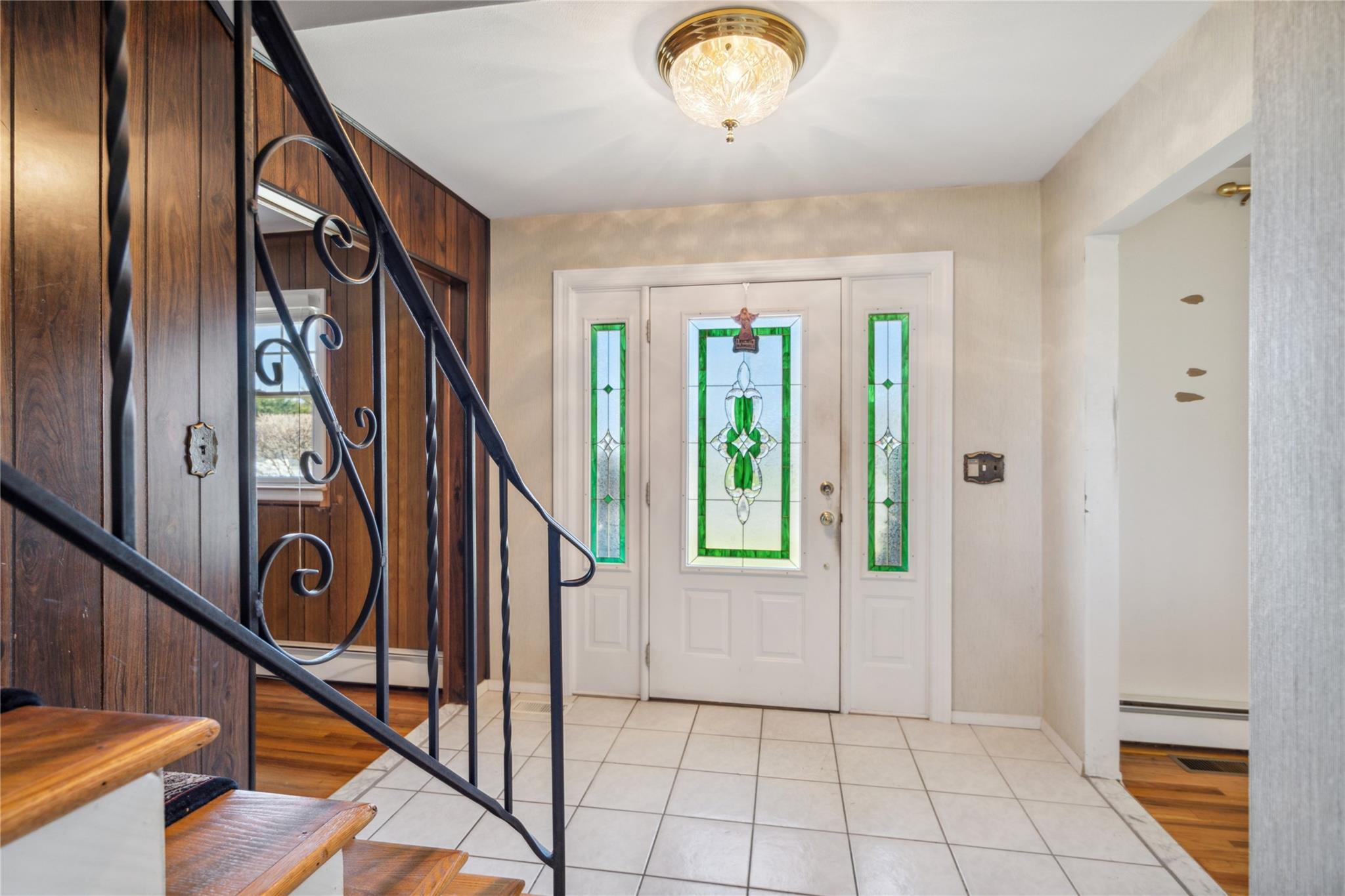 Single Family Beverly  Suffolk County, NY 11738, MLS-840034-4