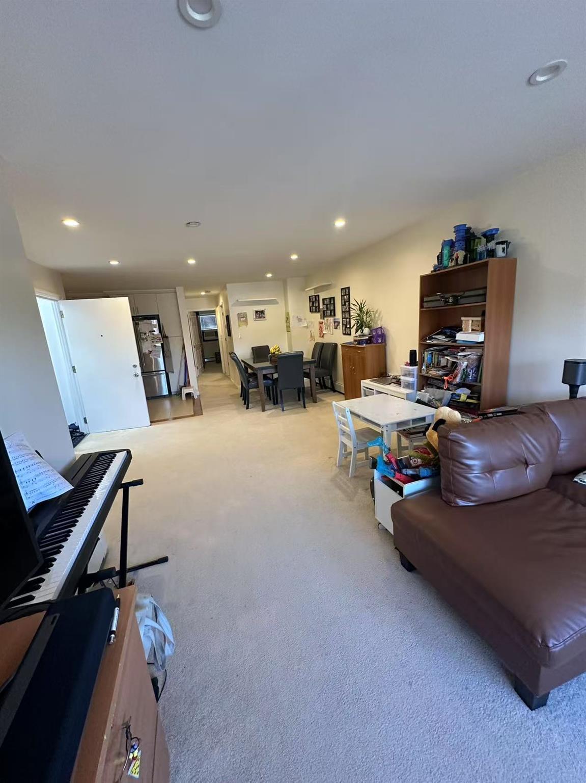 Single Family Cloverdale  Queens, NY 11364, MLS-840064-3