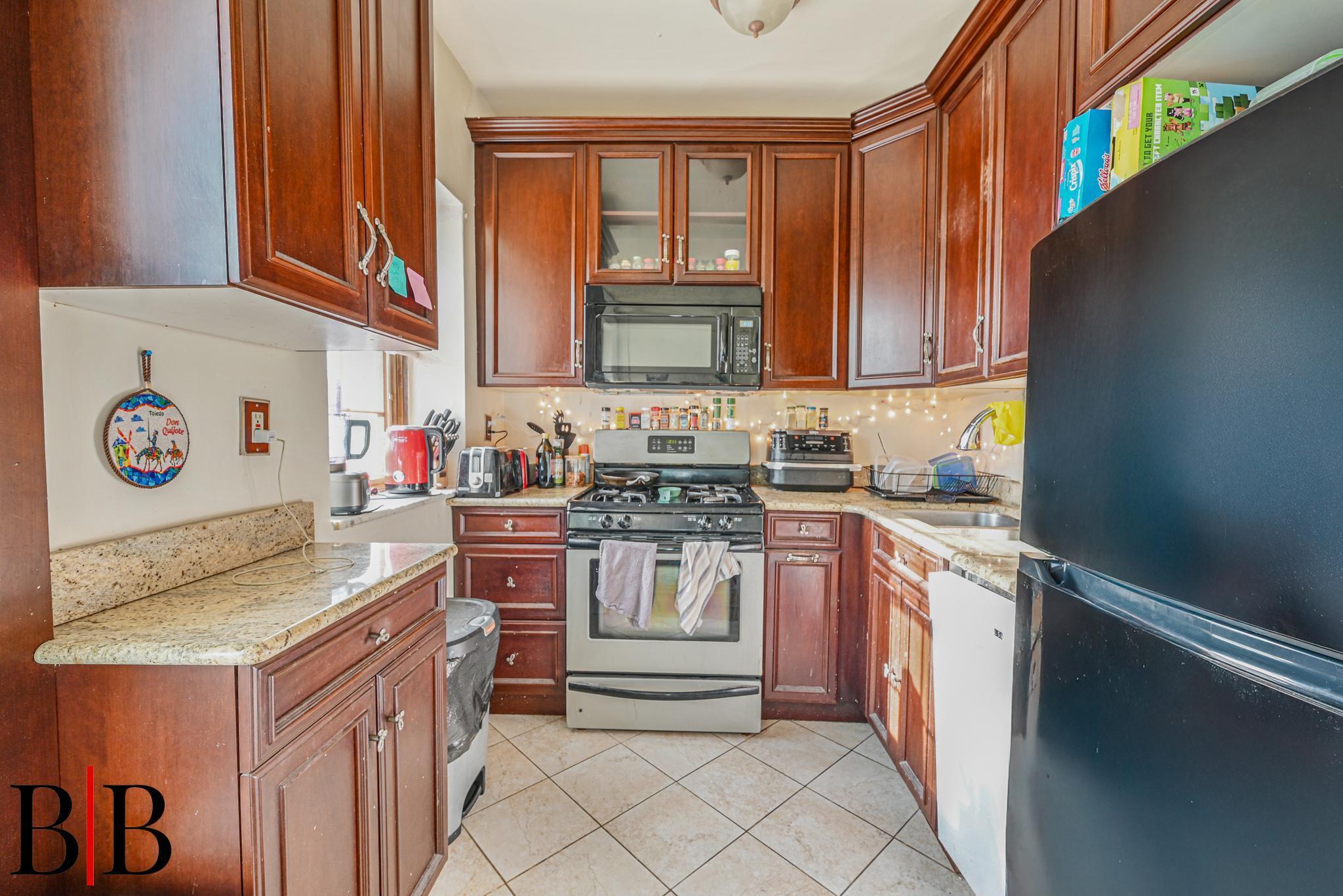 Single Family 4th  Brooklyn, NY 11231, MLS-840100-27