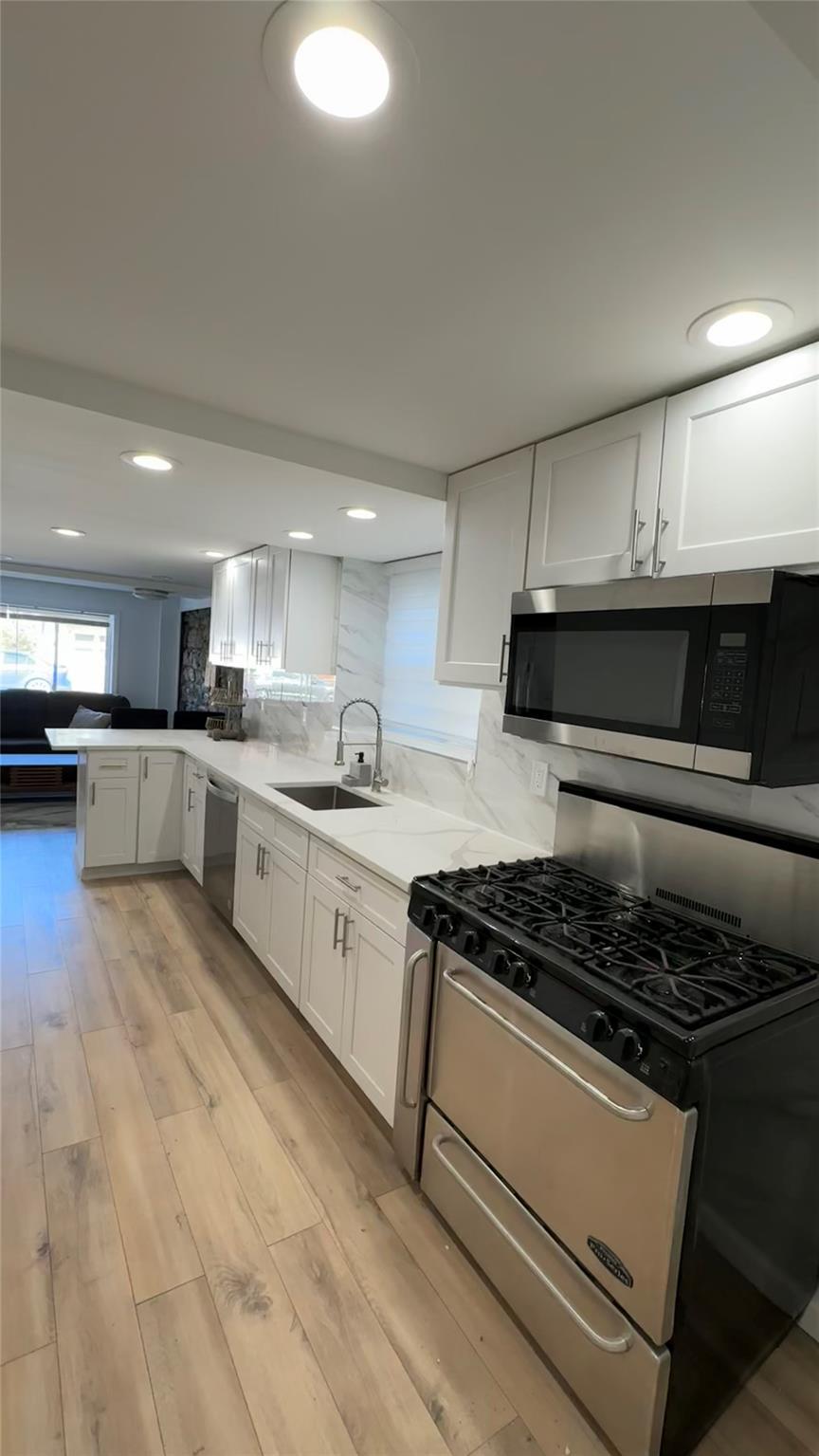 Single Family Jessamine  Westchester County, NY 10701, MLS-840113-34