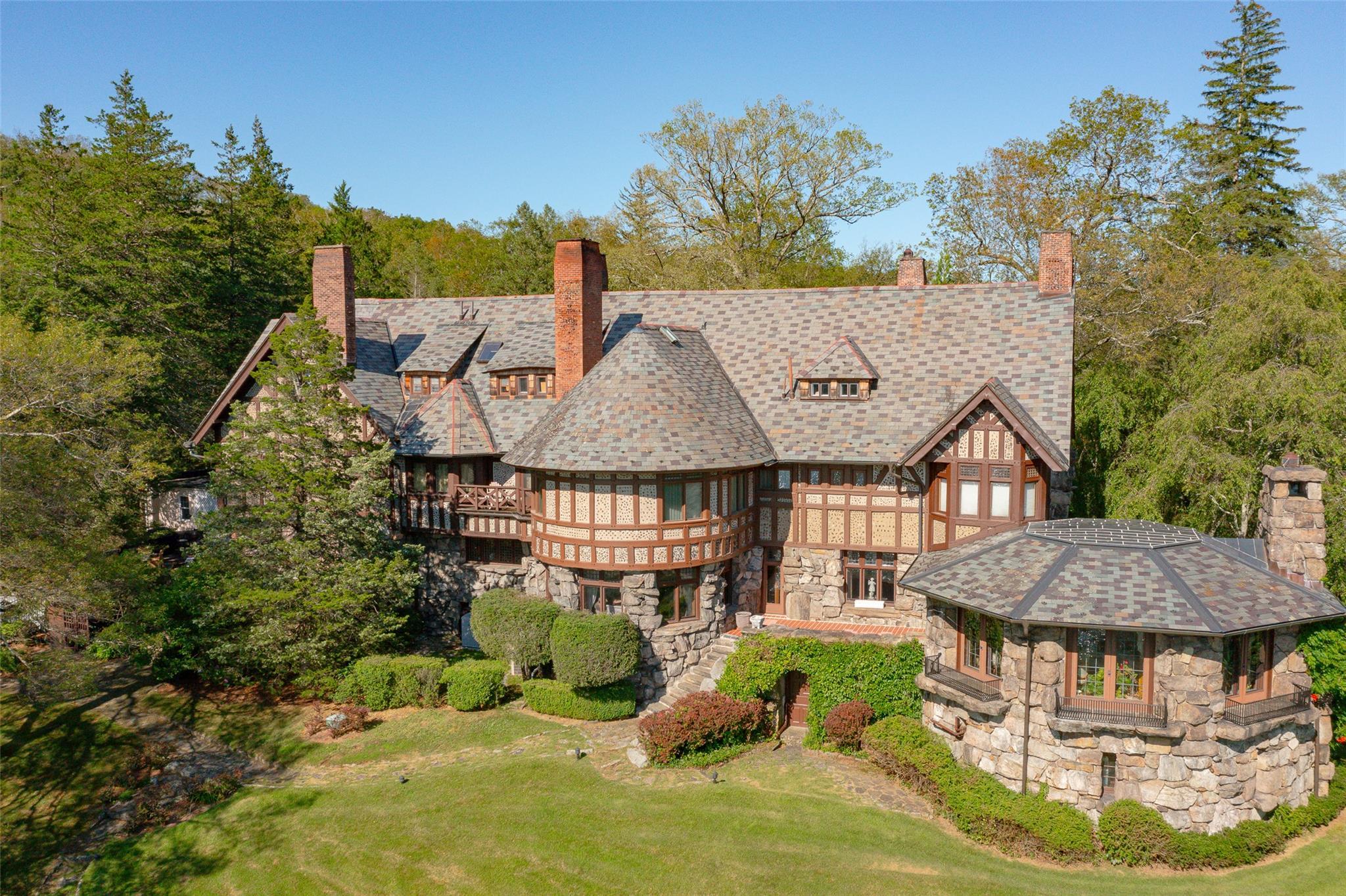 Single Family Tuxedo  Orange County, NY 10987, MLS-840123-2