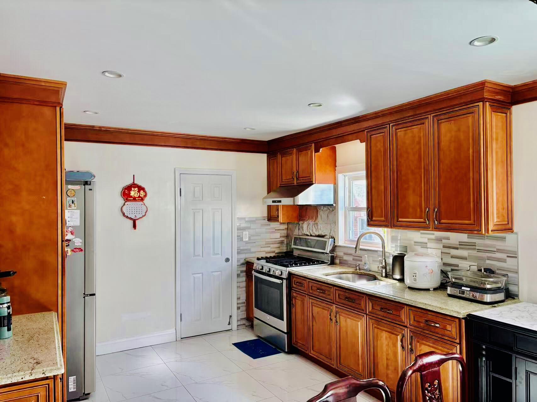 Single Family 190 St  Queens, NY 11365, MLS-840132-5