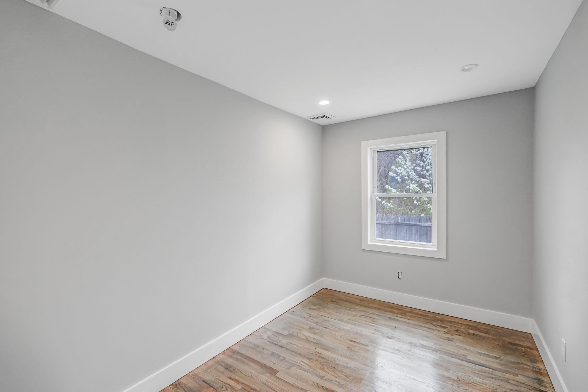 Single Family Wood  Suffolk County, NY 11950, MLS-840170-16