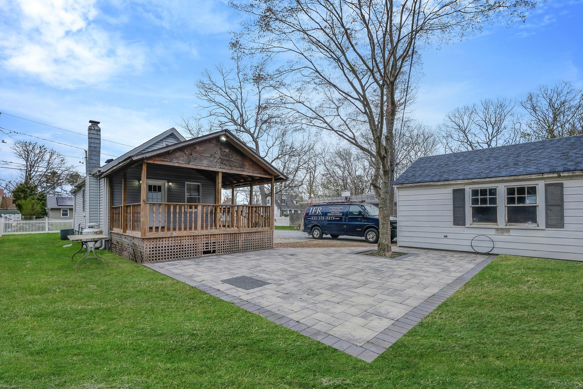 Single Family Wood  Suffolk County, NY 11950, MLS-840170-20