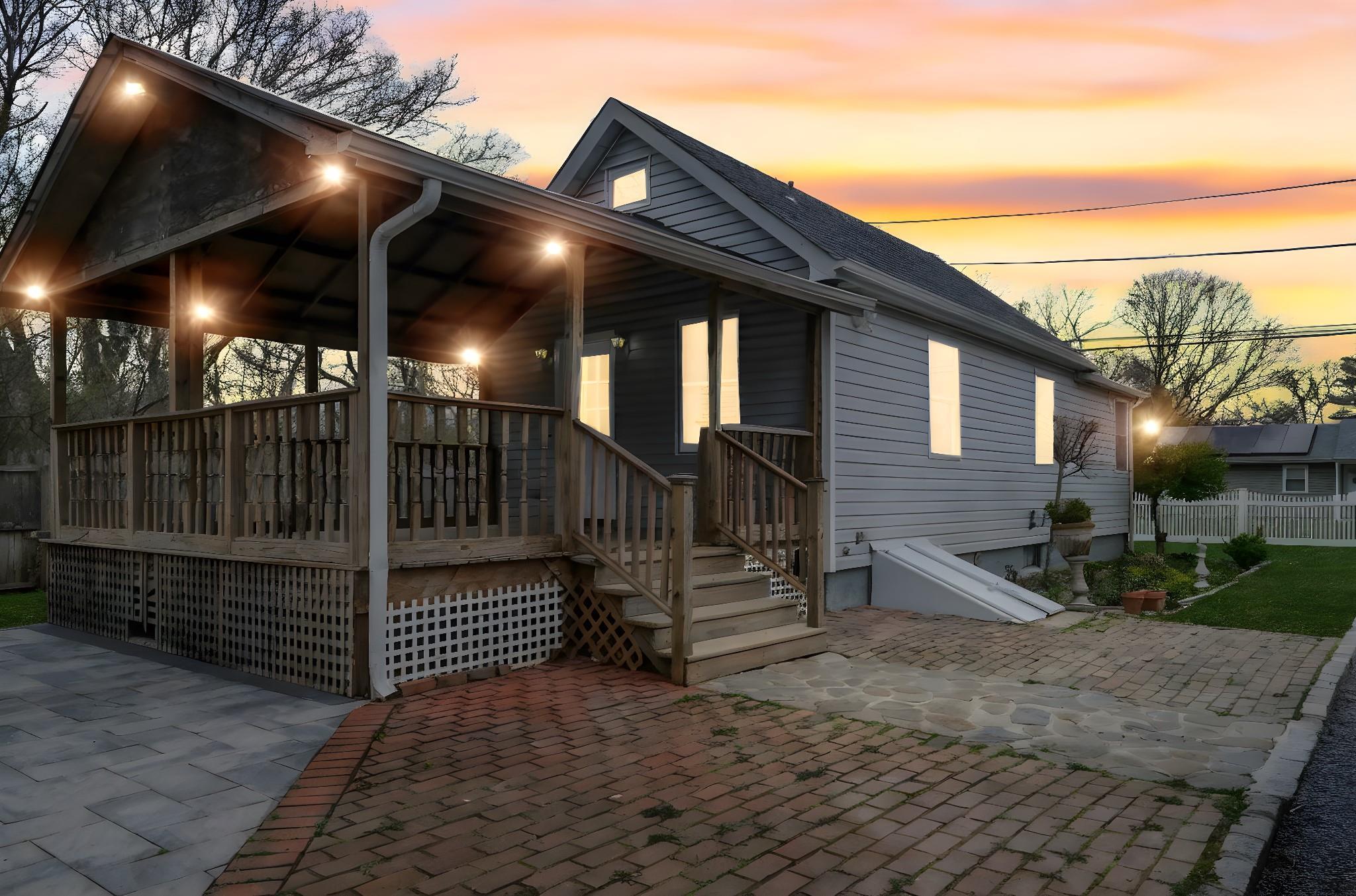 Single Family Wood  Suffolk County, NY 11950, MLS-840170-4