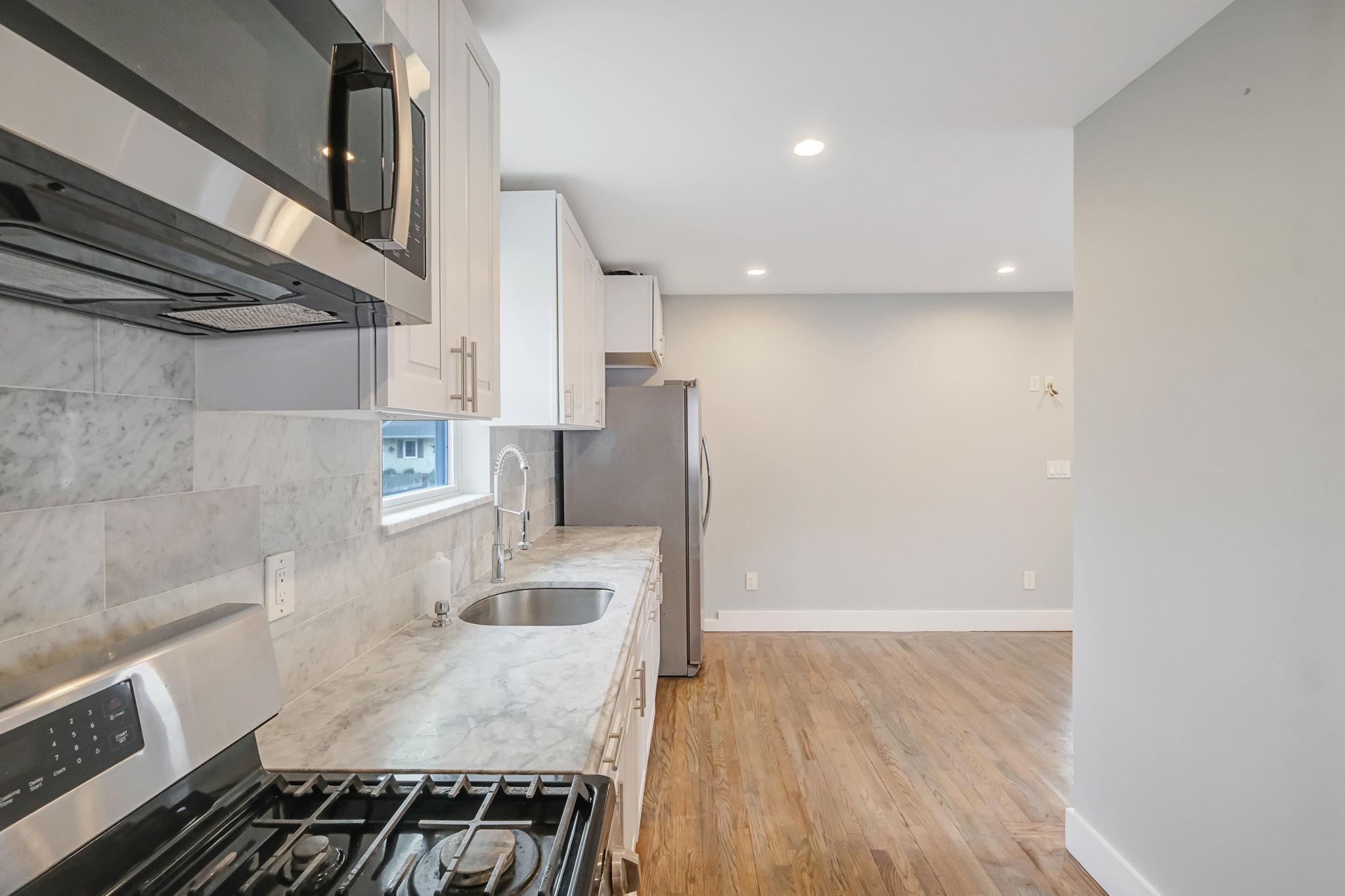 Single Family Wood  Suffolk County, NY 11950, MLS-840170-7