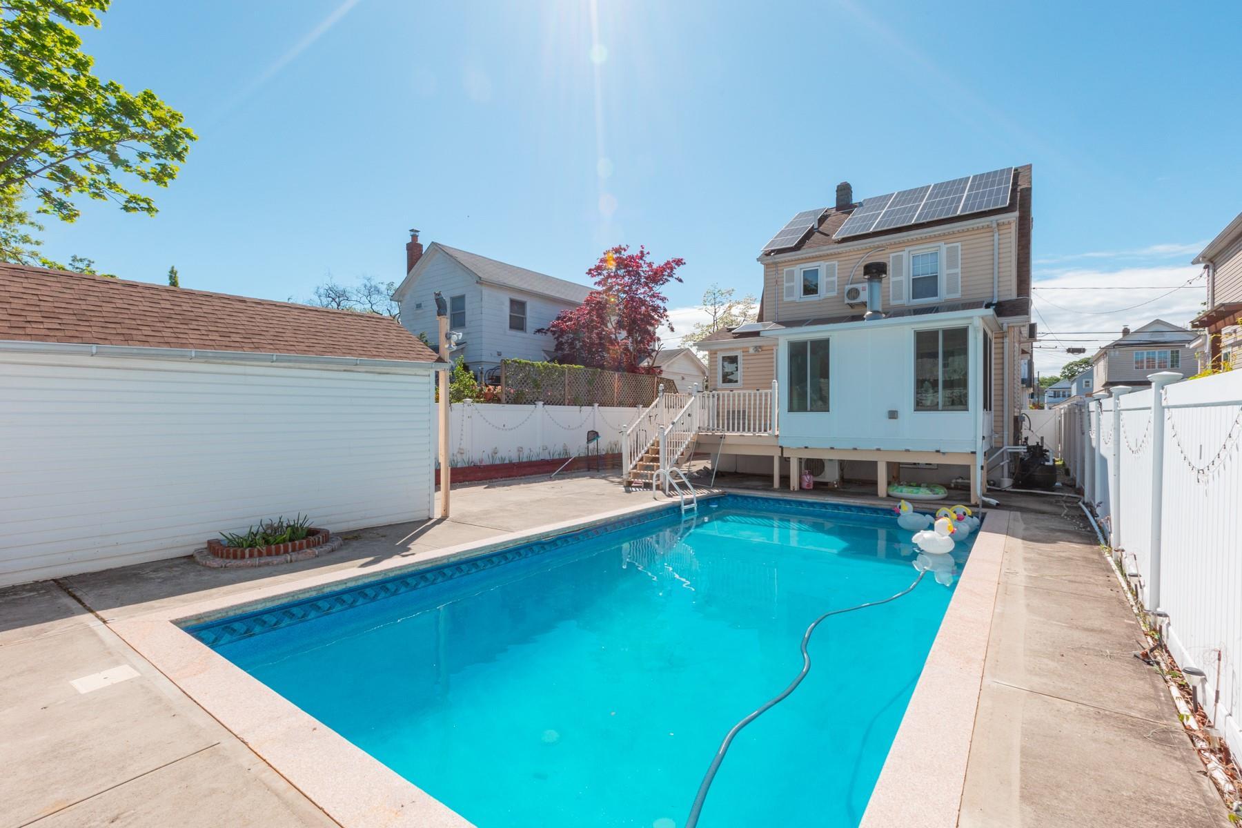 Single Family Webster  Nassau County, NY 11557, MLS-840178-12