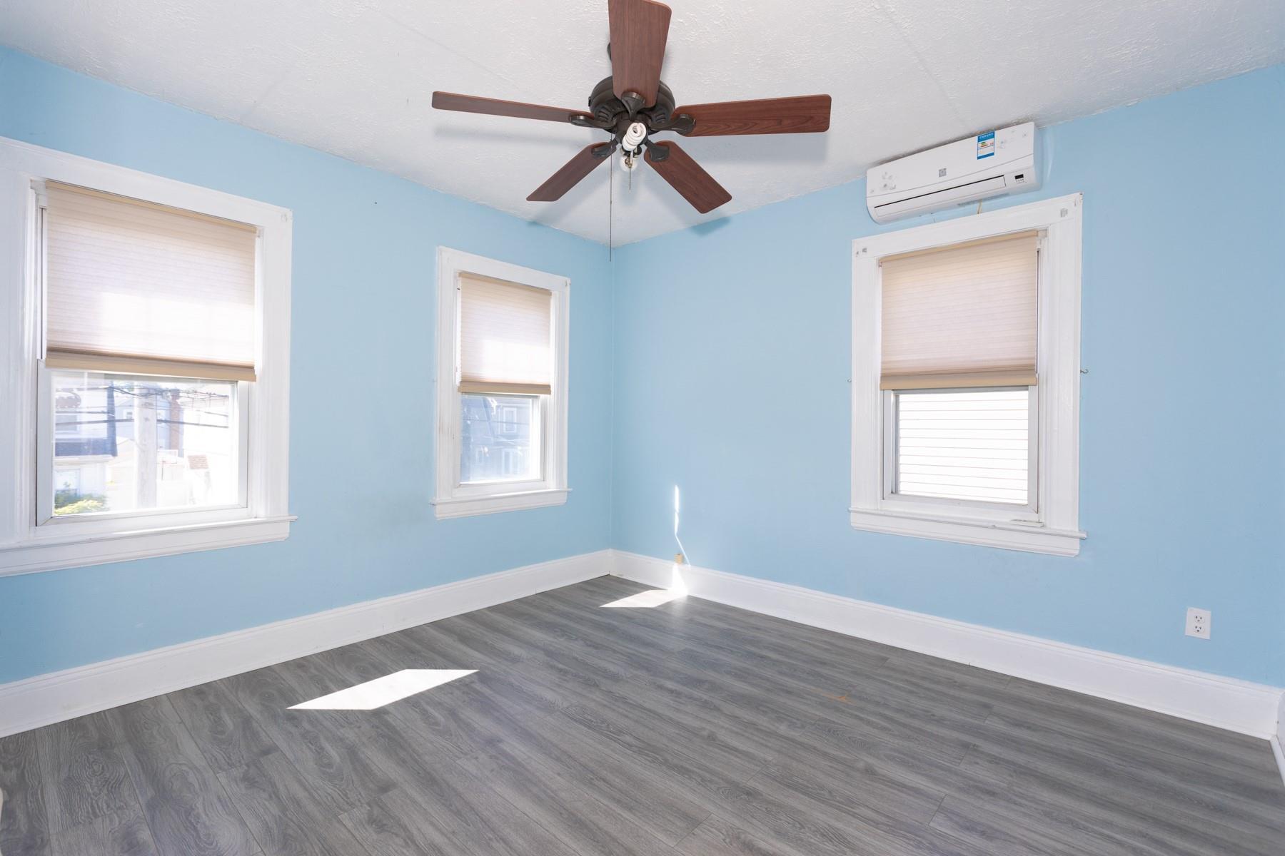 Single Family Webster  Nassau County, NY 11557, MLS-840178-8