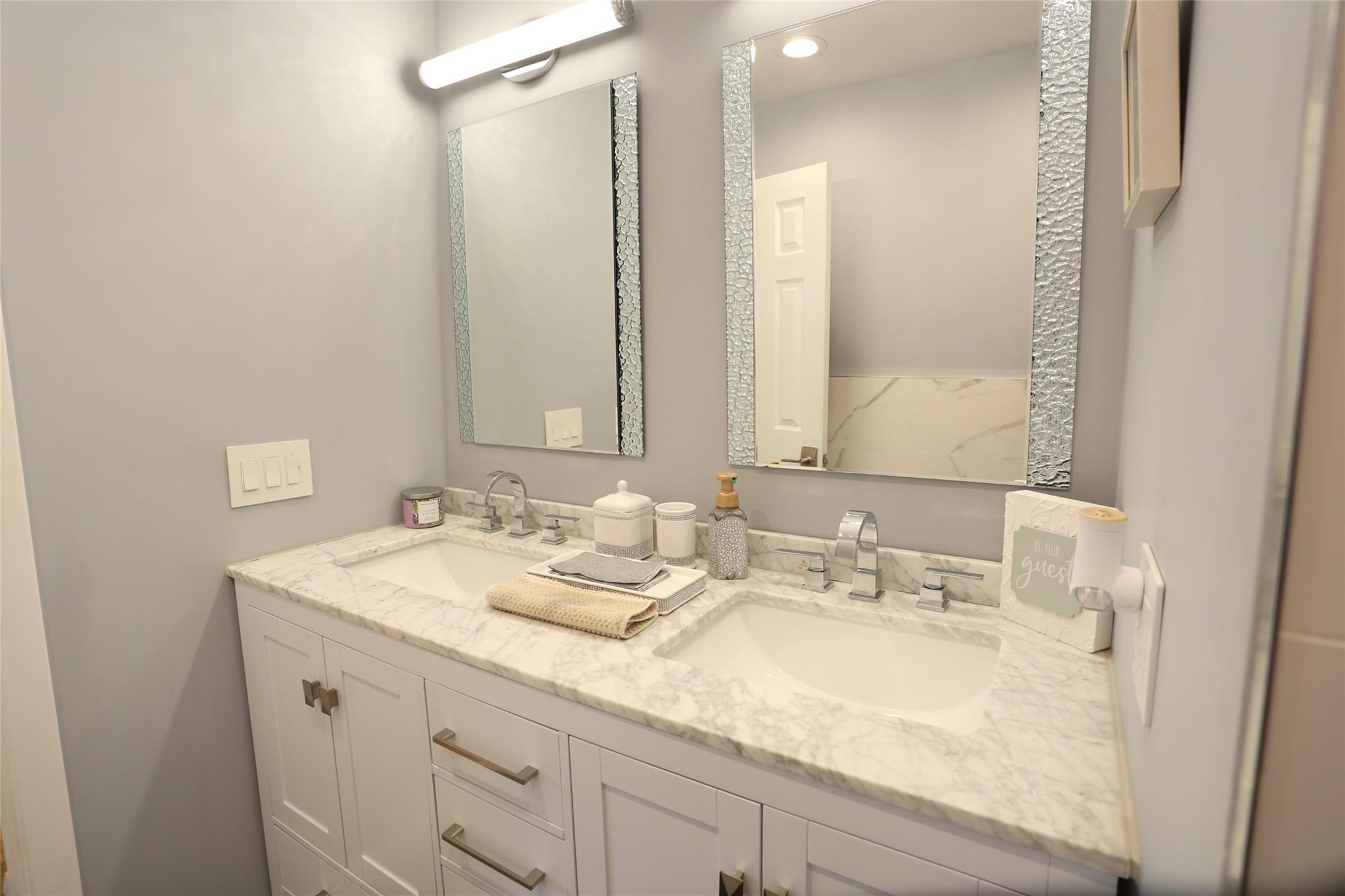 Single Family Collingswood  Rockland County, NY 10956, MLS-840210-16