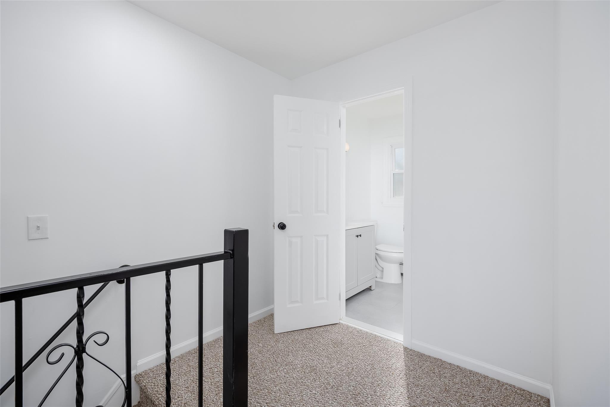 Single Family Westchester  Suffolk County, NY 11704, MLS-840261-26