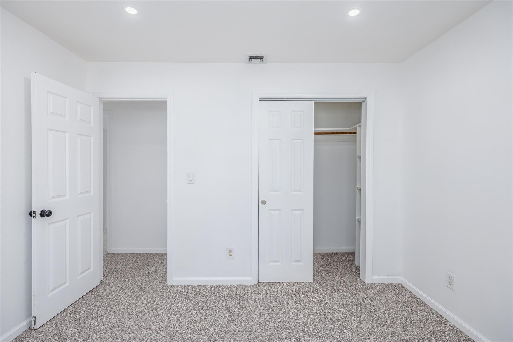 Single Family Westchester  Suffolk County, NY 11704, MLS-840261-33
