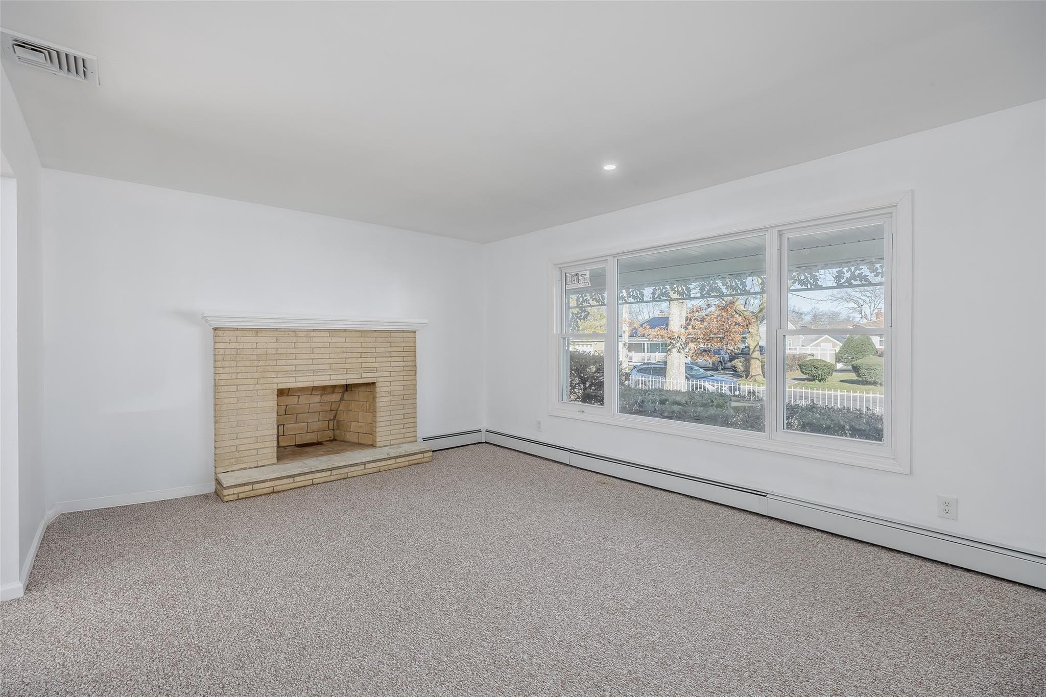 Single Family Westchester  Suffolk County, NY 11704, MLS-840261-5