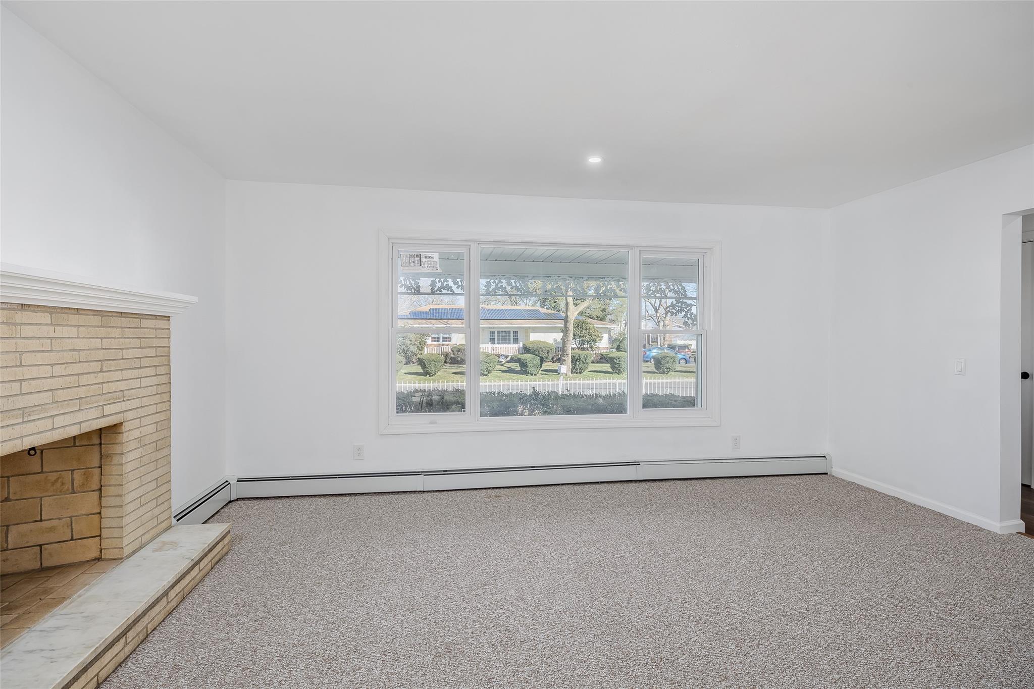 Single Family Westchester  Suffolk County, NY 11704, MLS-840261-6