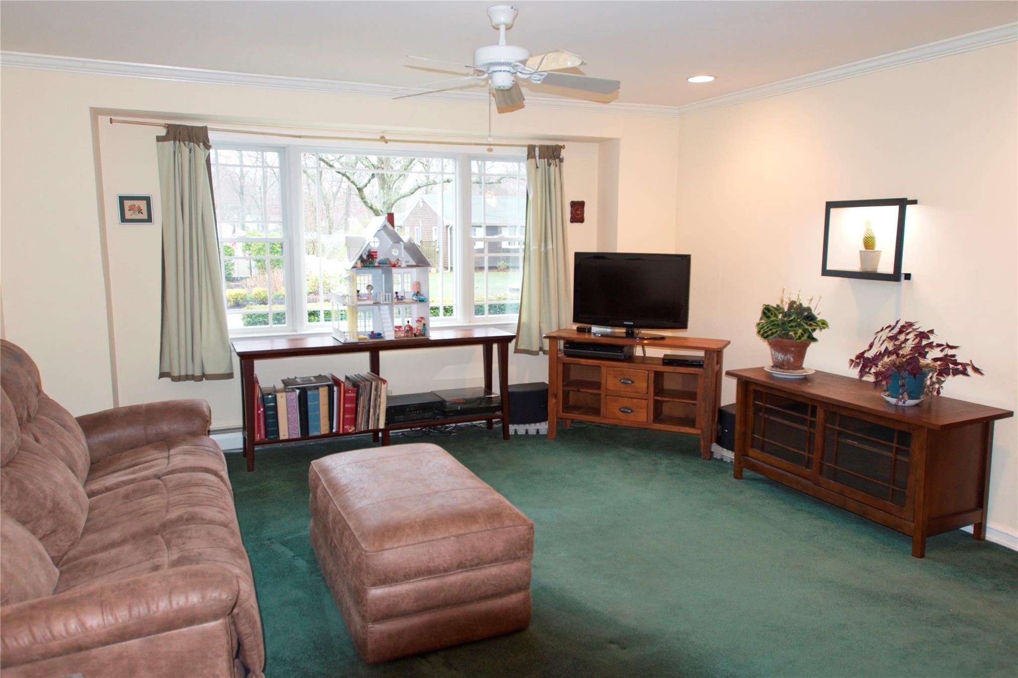 Single Family Hempstead  Suffolk County, NY 11764, MLS-840286-15