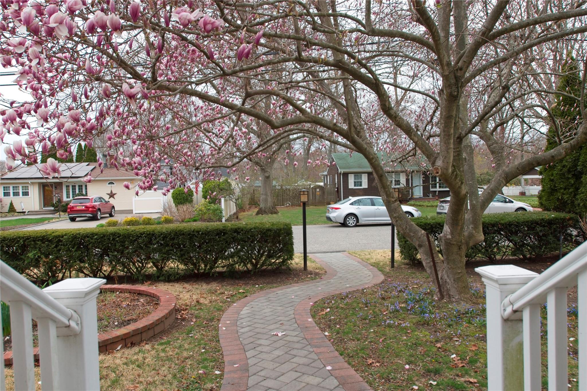 Single Family Hempstead  Suffolk County, NY 11764, MLS-840286-2