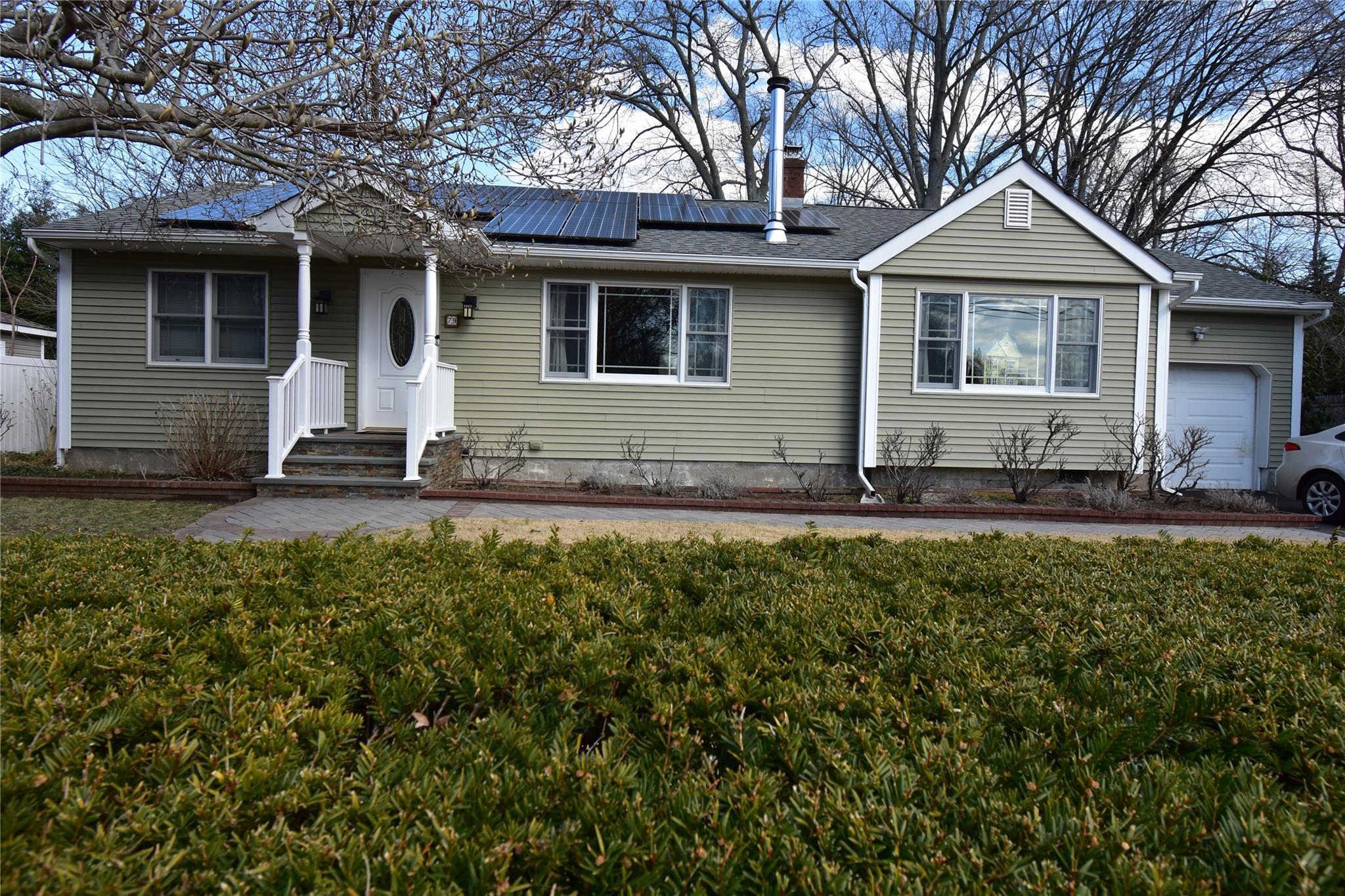 Single Family Hempstead  Suffolk County, NY 11764, MLS-840286-3