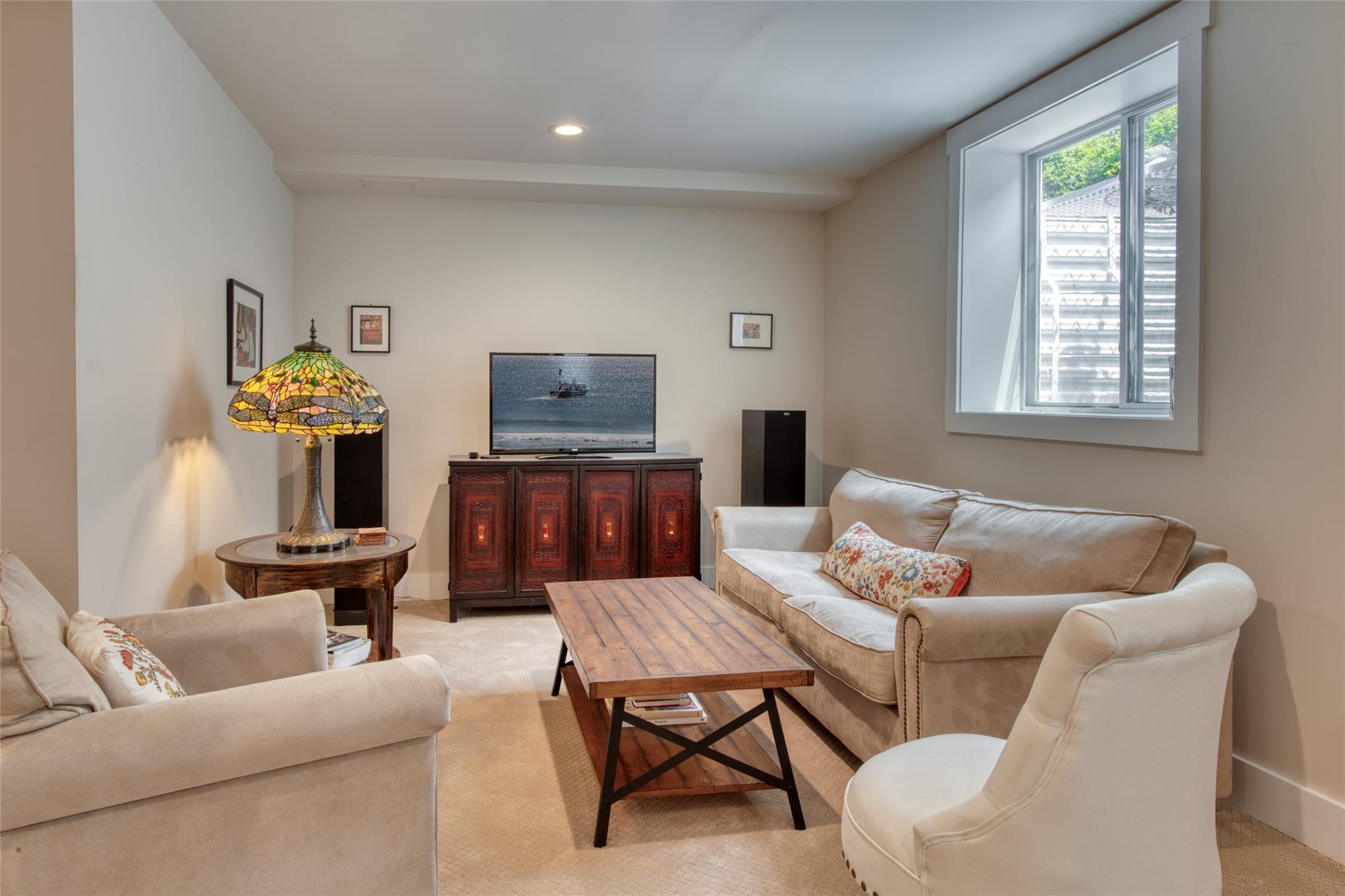 Single Family Manor  Suffolk County, NY 11901, MLS-840299-12