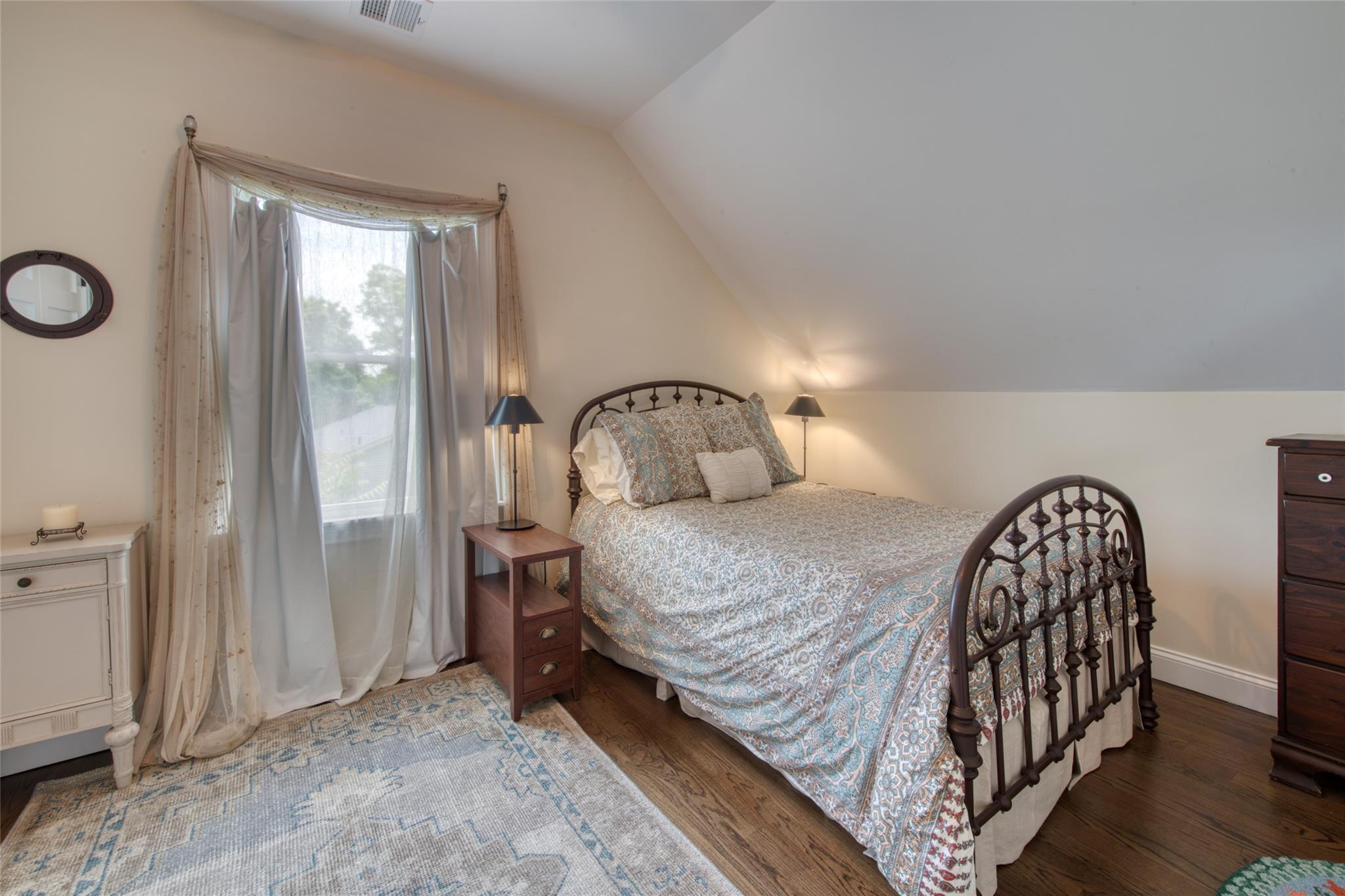 Single Family Manor  Suffolk County, NY 11901, MLS-840299-8